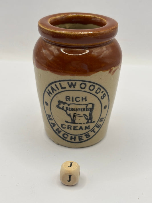 Old advertising cream pot, Hailwoods rich cream (J)