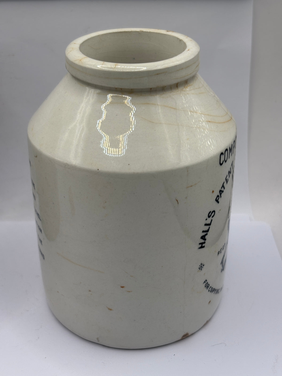 Old advertising ink jar, Composition ink