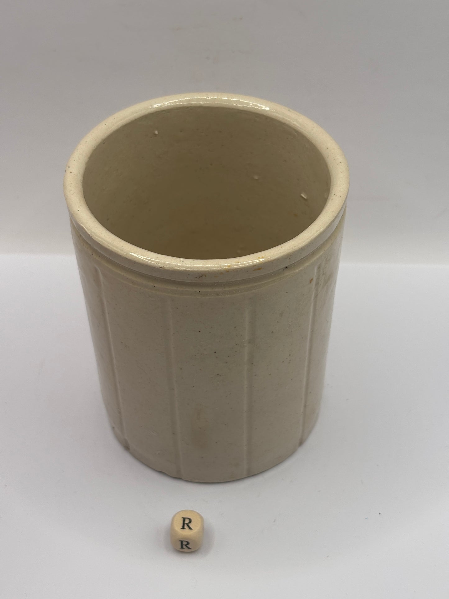 Old 1lb ribbed stoneware jam pot (R) Hartleys