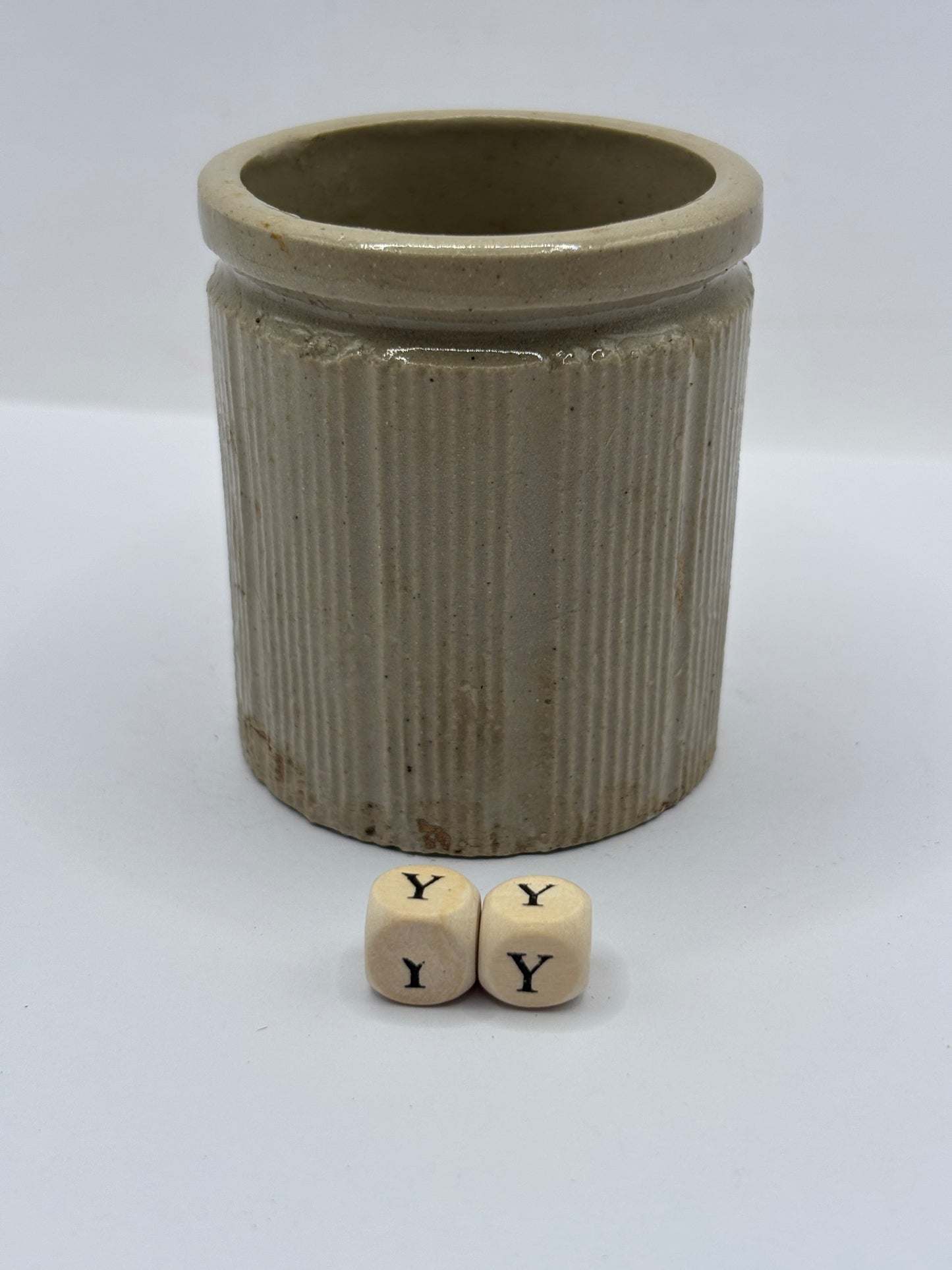 Old mini ribbed stoneware jam pot (yy)