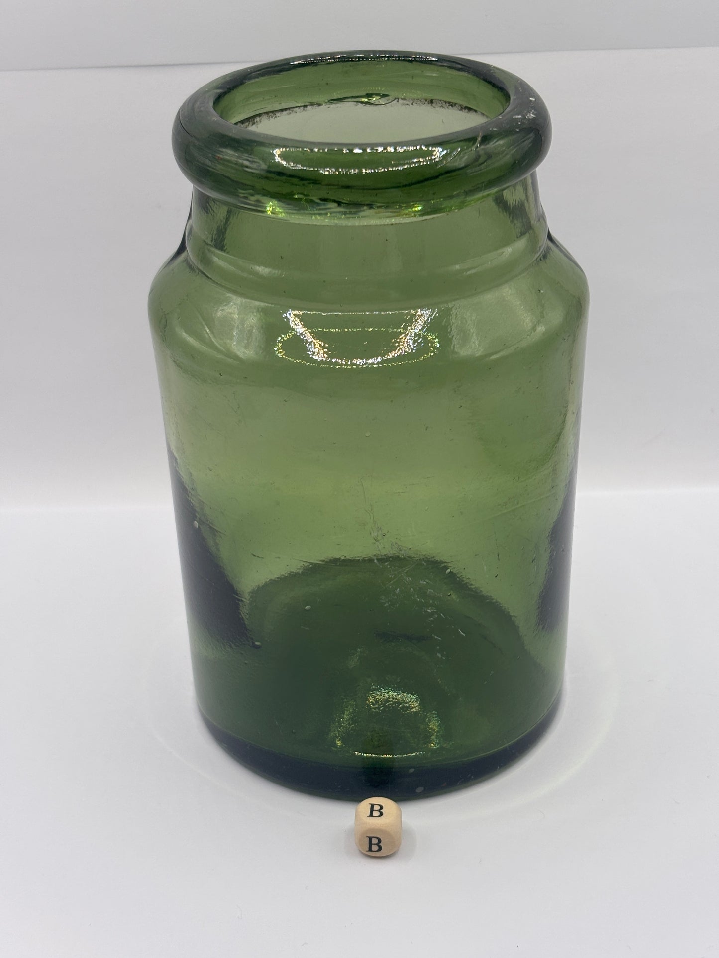 Old 2lb dark green glass pickle jar, rolled top (B) unusual colour