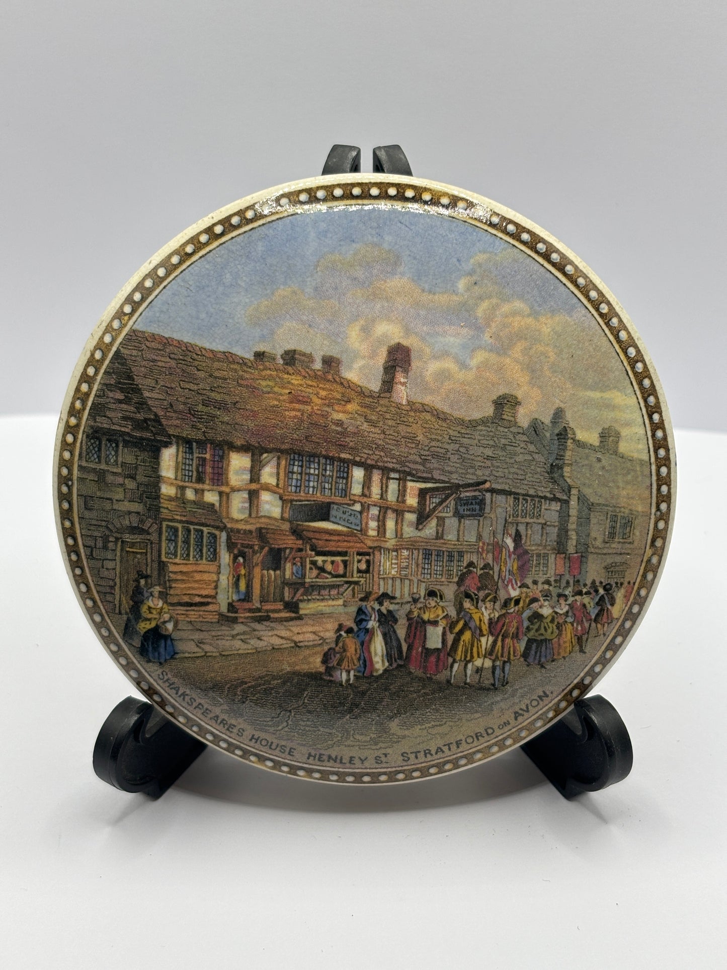 Old Prattware lid, victorian pot lid. Shakespeares house. Pratt lid