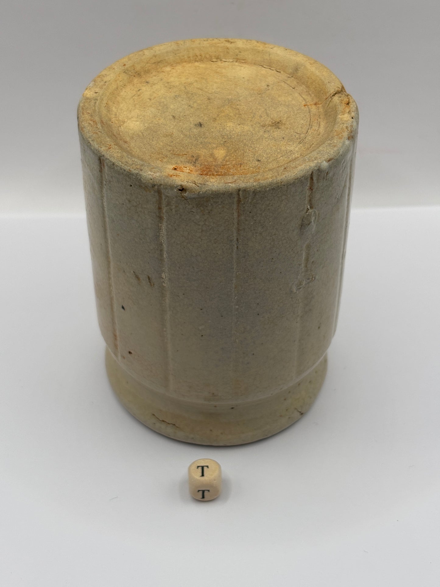 Old unusual 1lb rolled top ribbed stoneware jam pot (T)