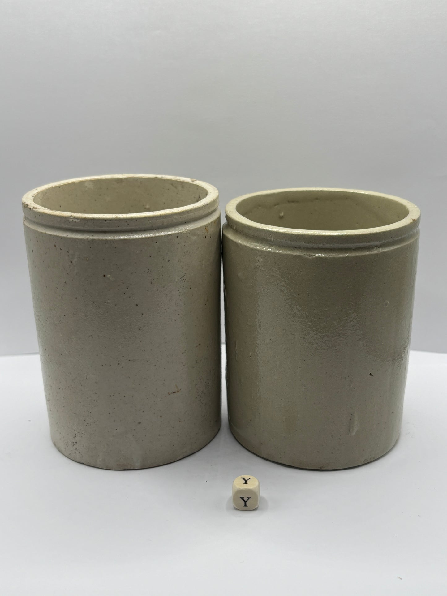 2 old stoneware jam pots (Y)