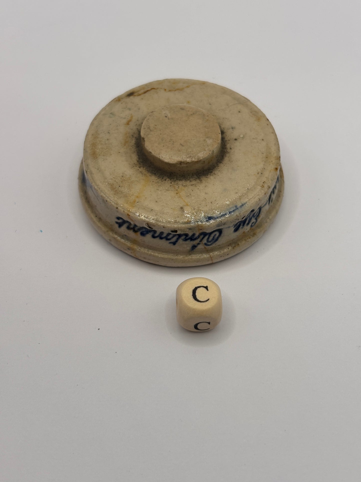 Old Singletons stoneware eye ointment (c)
