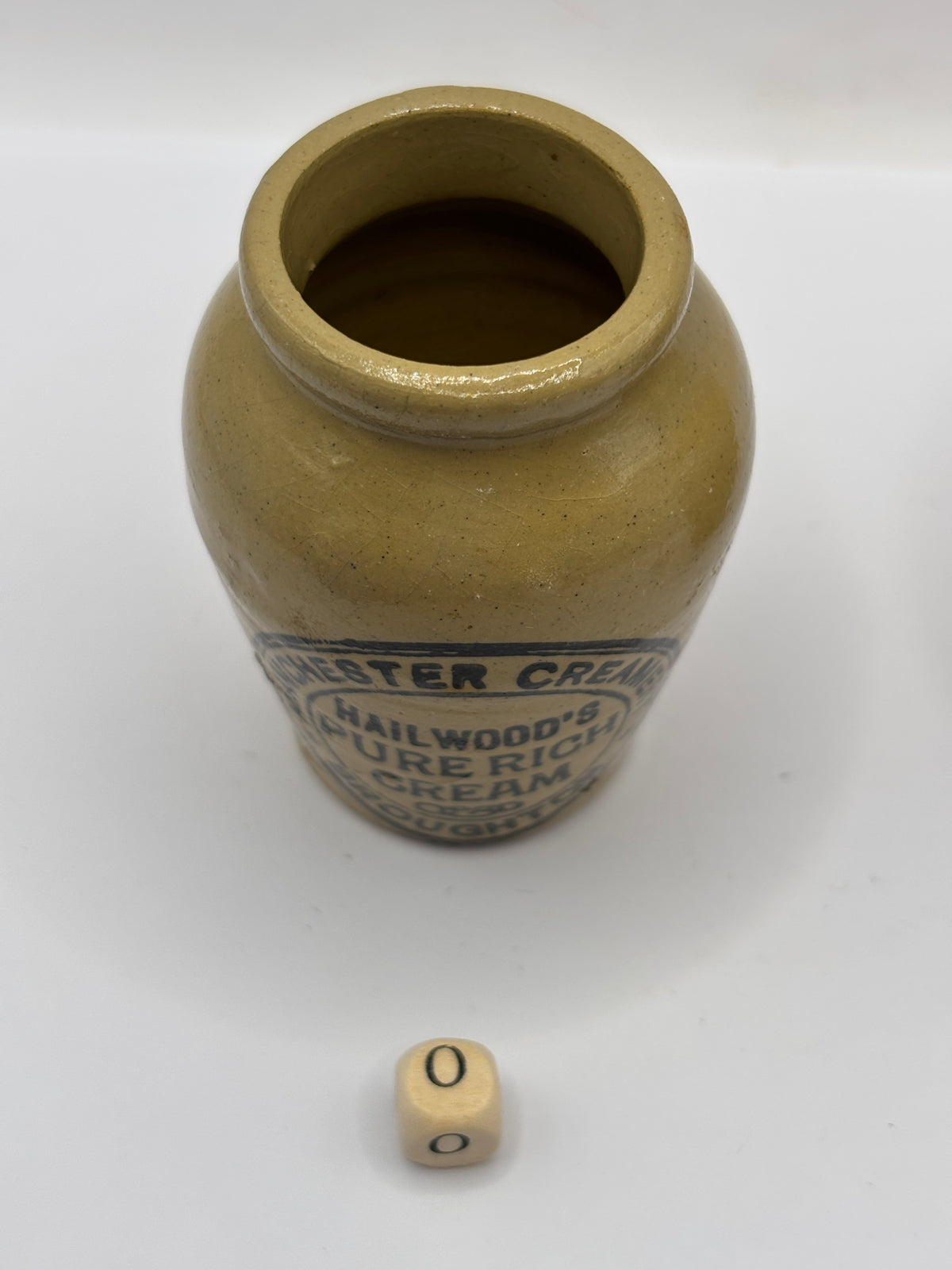 Old advertising cream pot, Hailwoods rich cream (o)