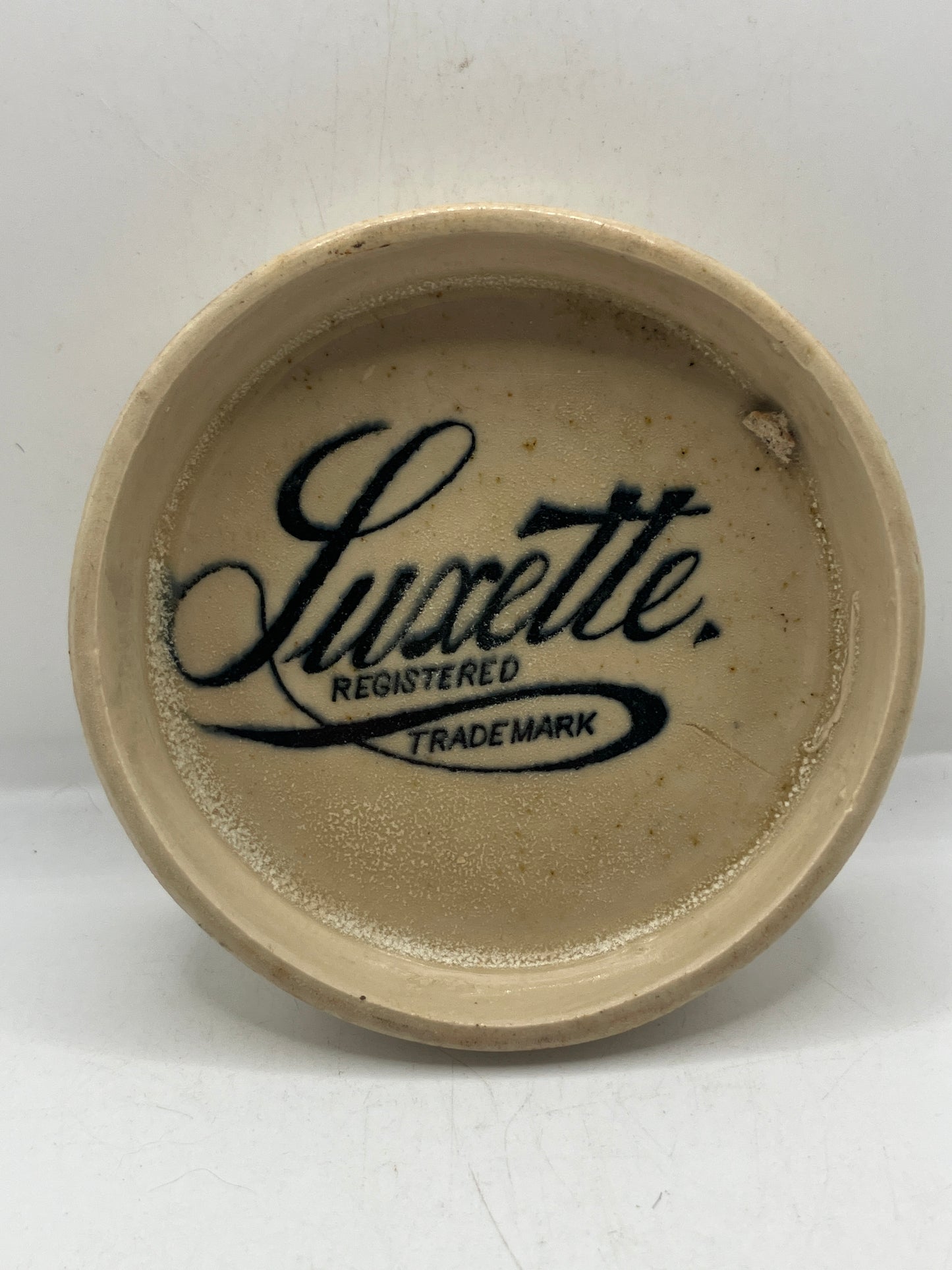 Luxette advertising soap dish