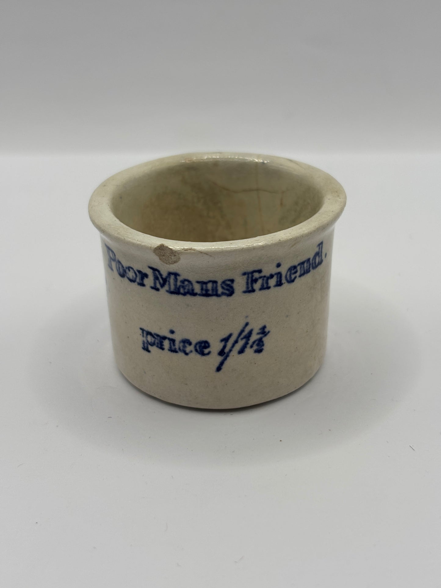 Old small advertising ointment pot, Dr Roberts poor mans friend