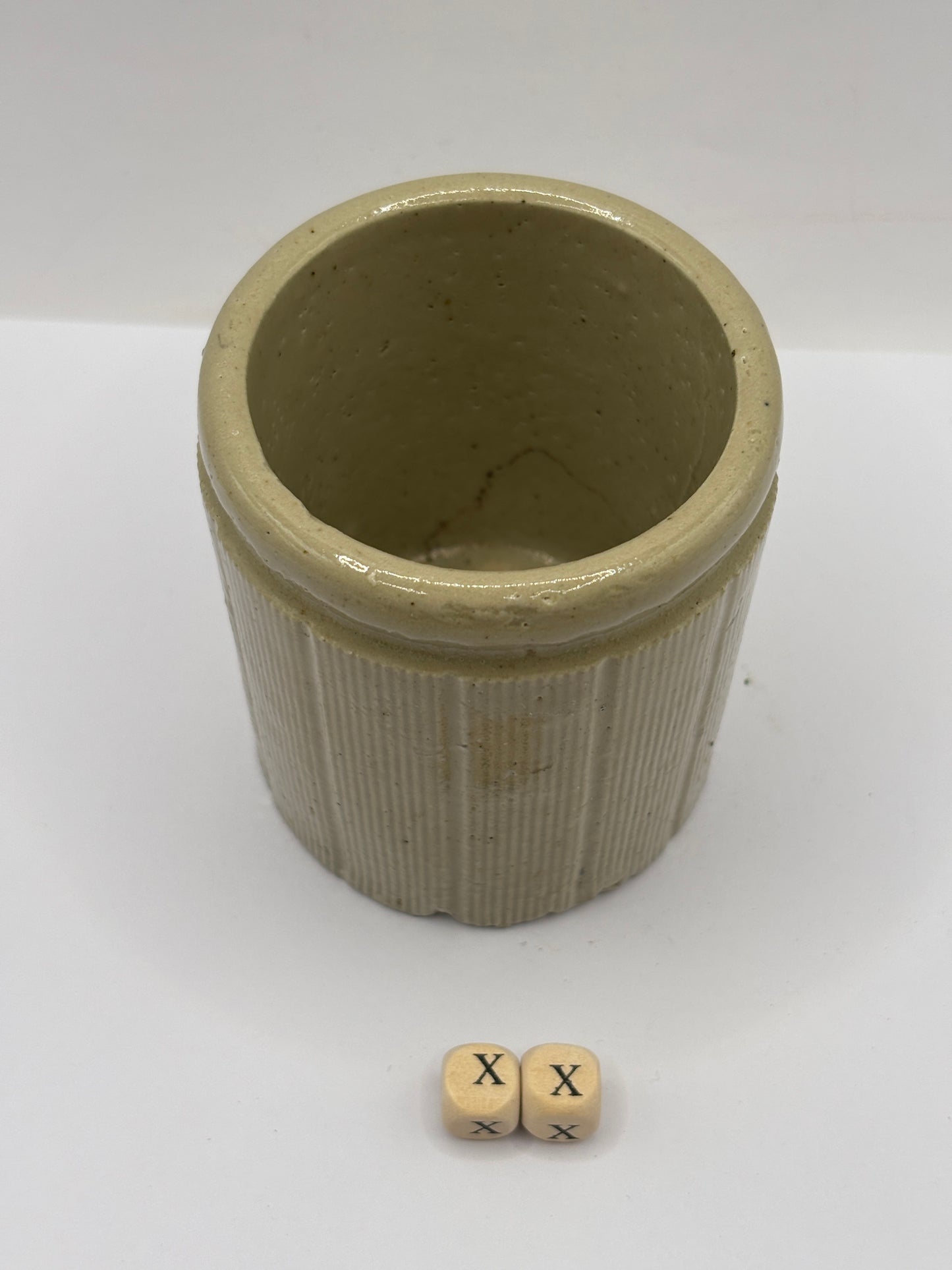 Old small ribbed stoneware jam pot (xx)