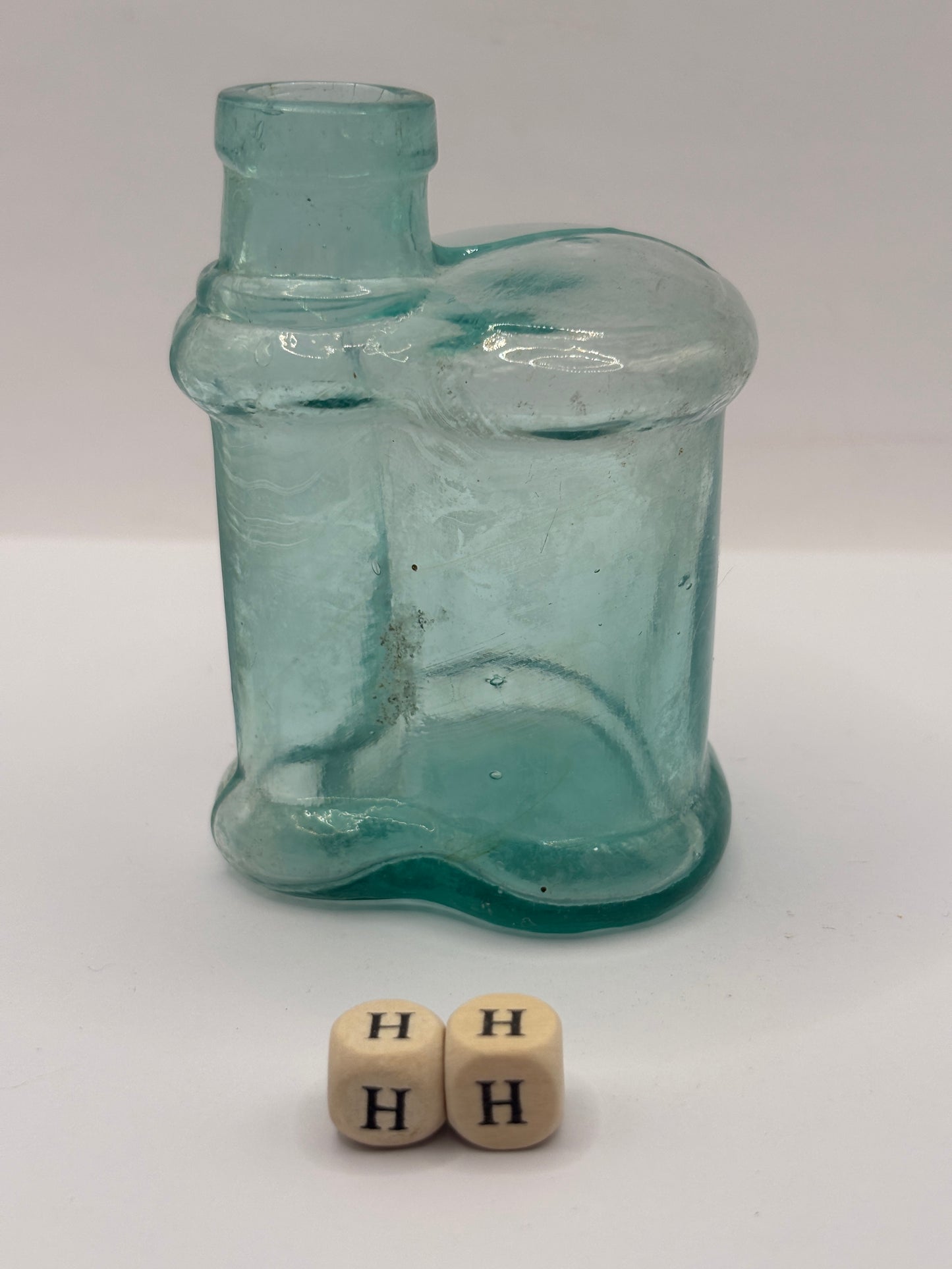 Old aqua glass inkwell (HH)