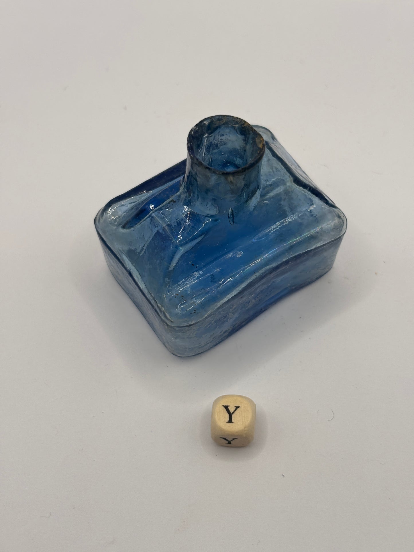 Old blue glass boat ink, inkwell (Y)