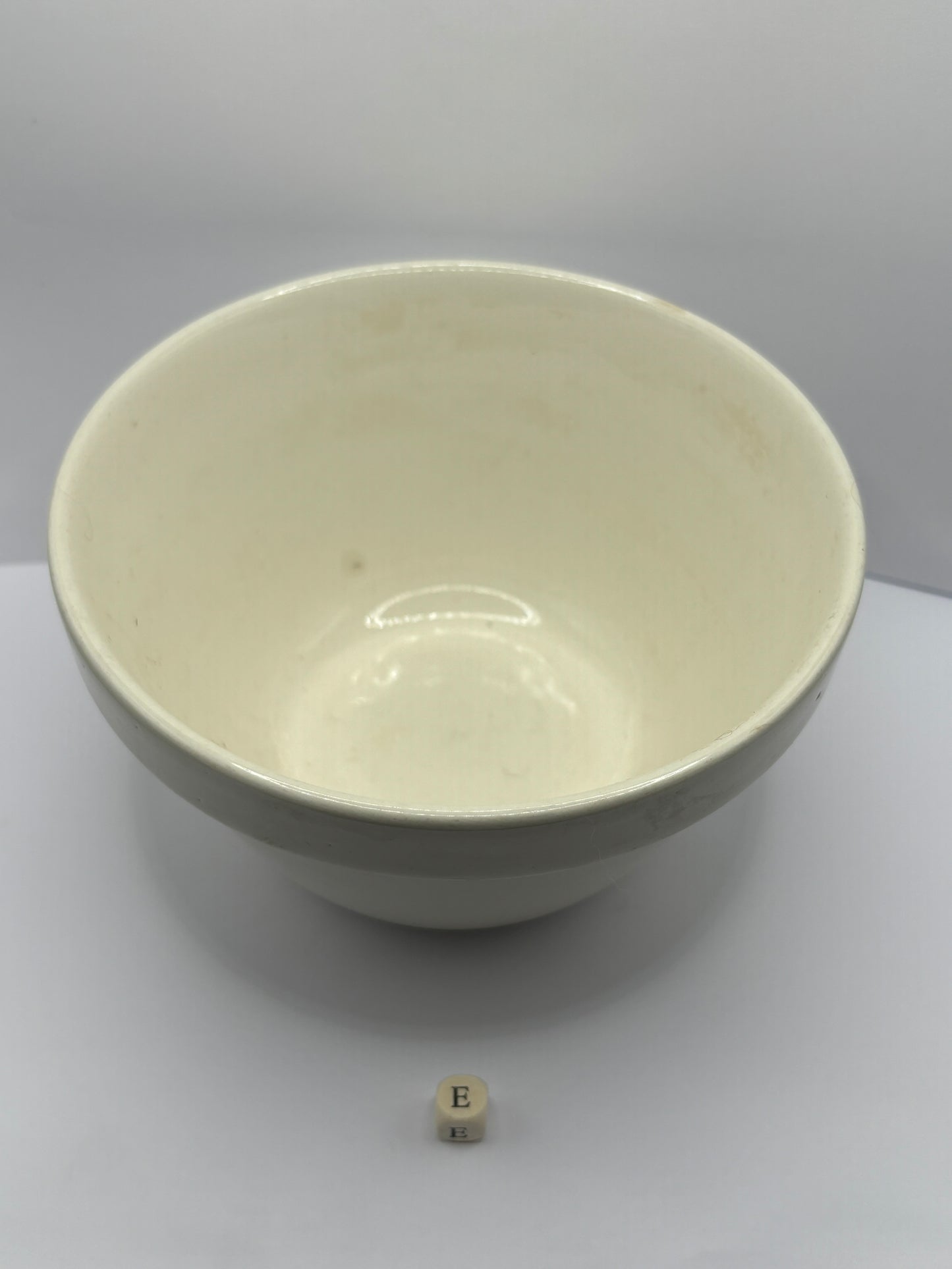 Vintage pudding bowl (E)