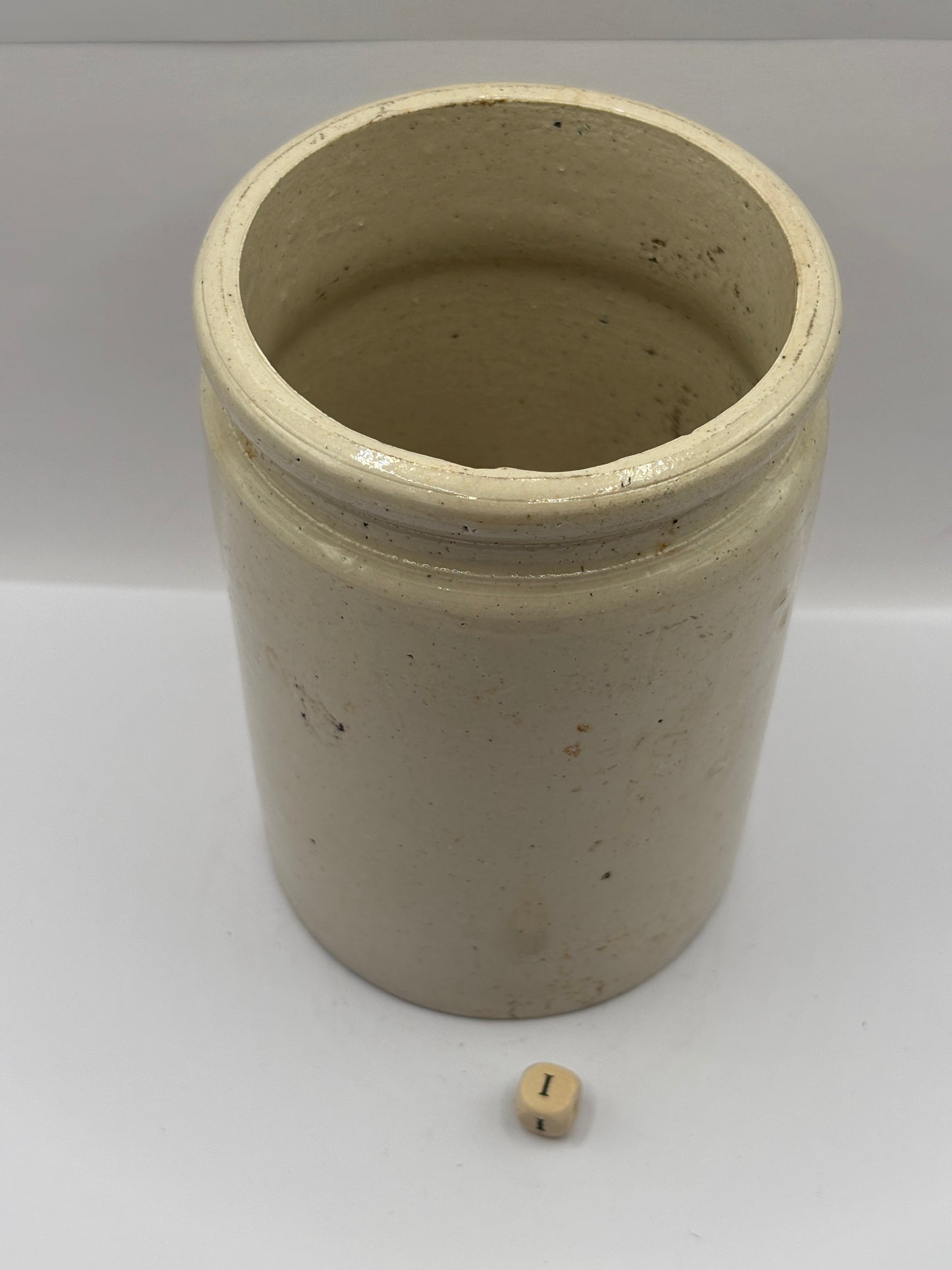 Old 2lb rolled top stoneware jam & marmalade pot (i)