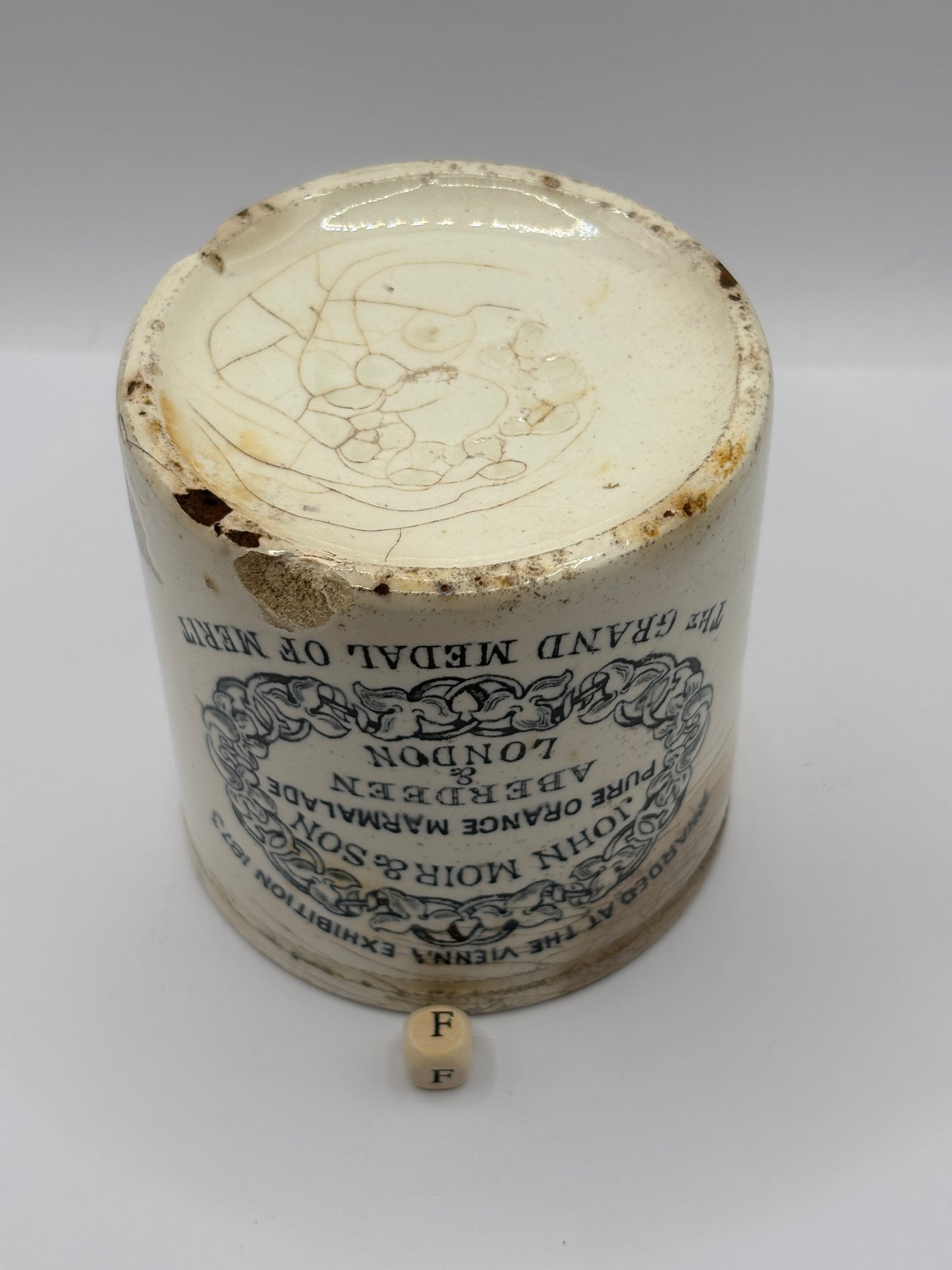 Old rare 1lb John Moirs marmalade jar, pure orange marmalade. Chipped (F)