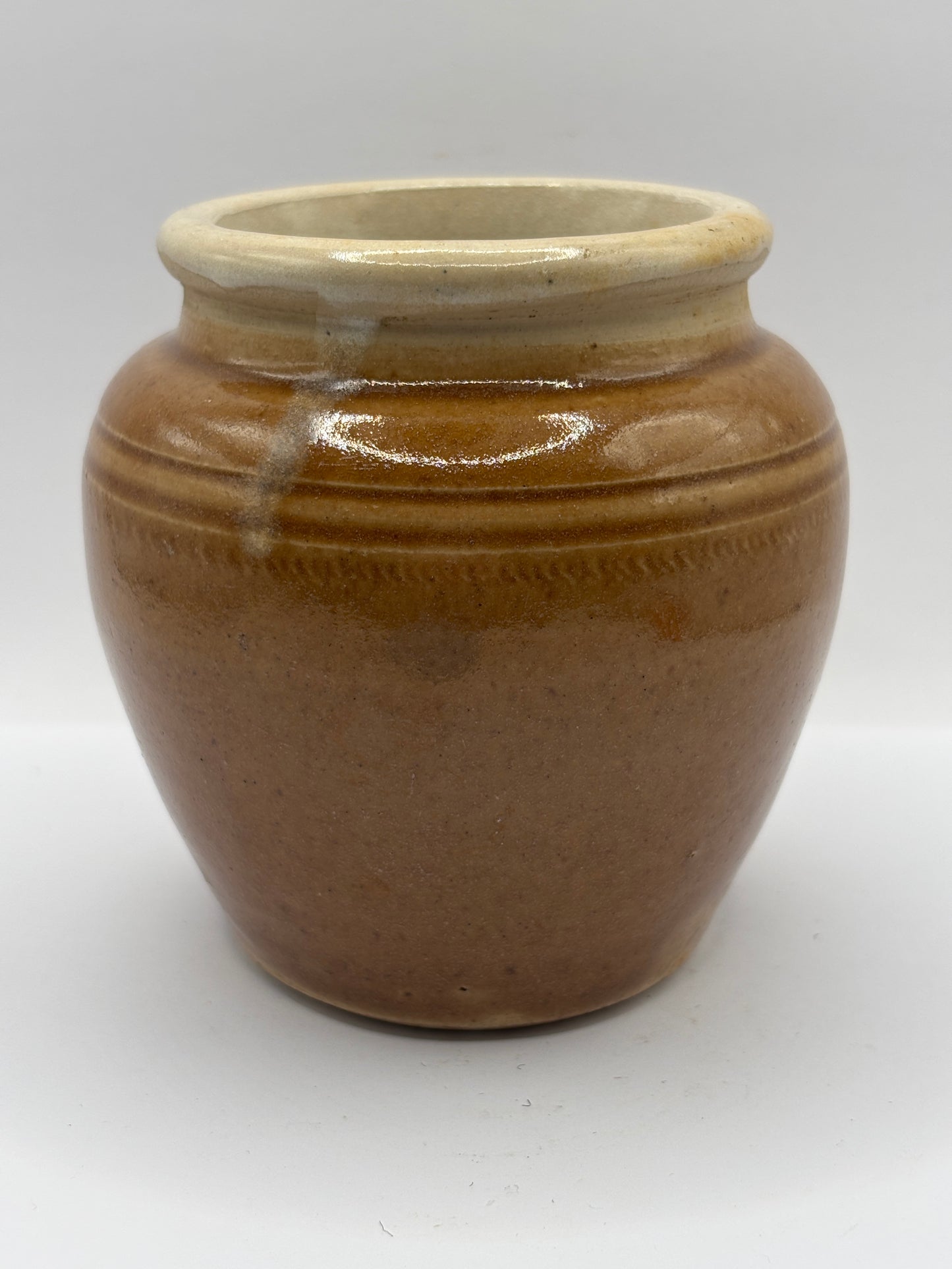Old large stoneware honey pot 10cms