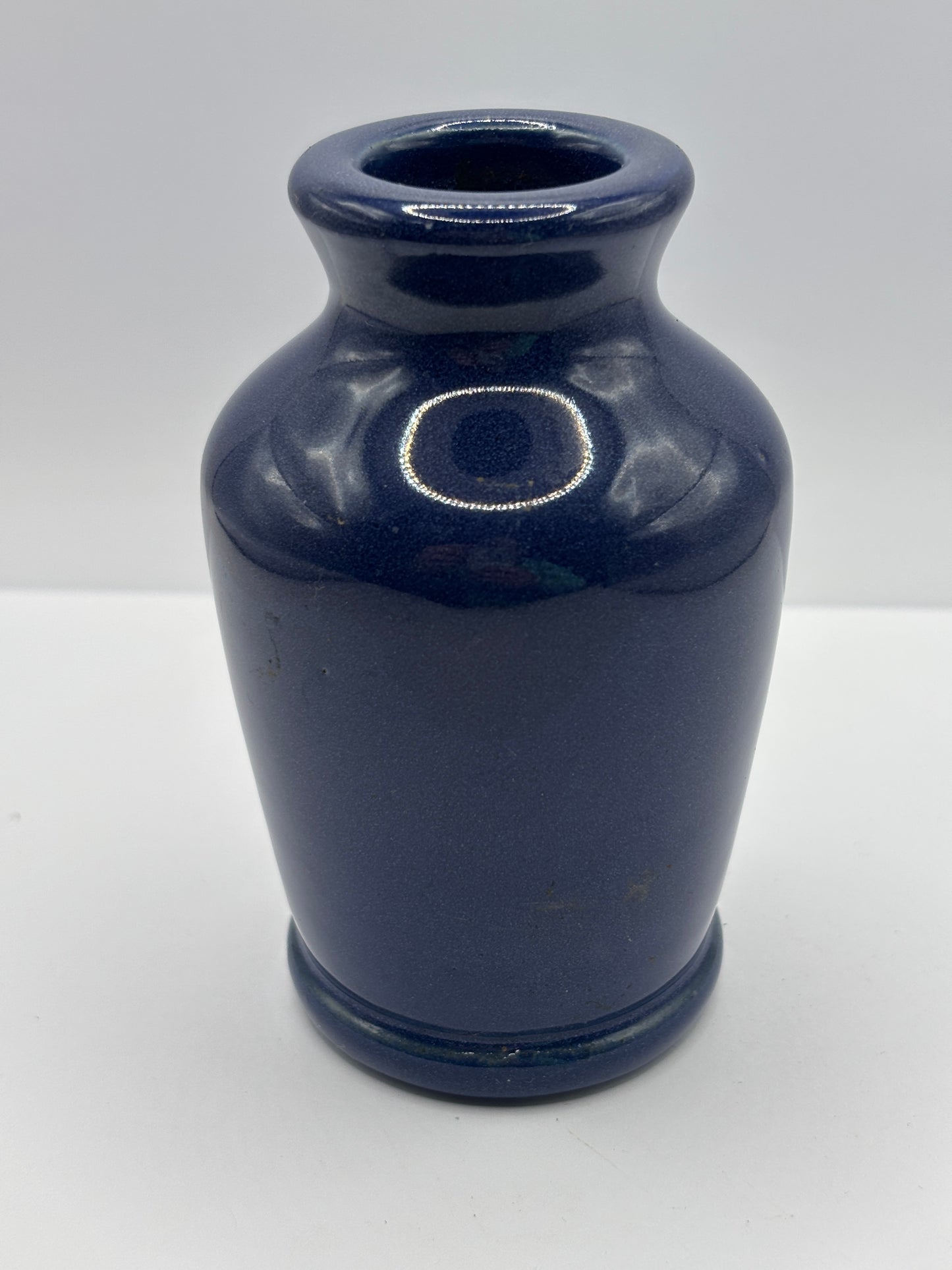 Old blue stoneware jar, Ronuk jar
