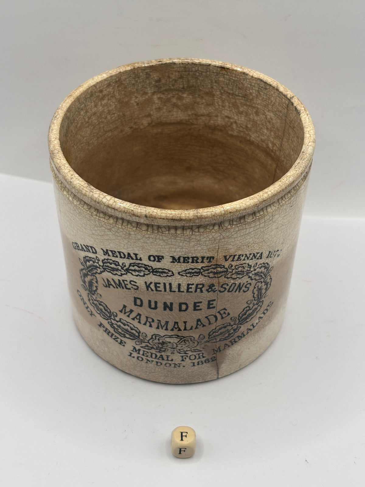 Old 2lb stoneware marmalade pot, James Keiller Dundee marmalade (f) damaged
