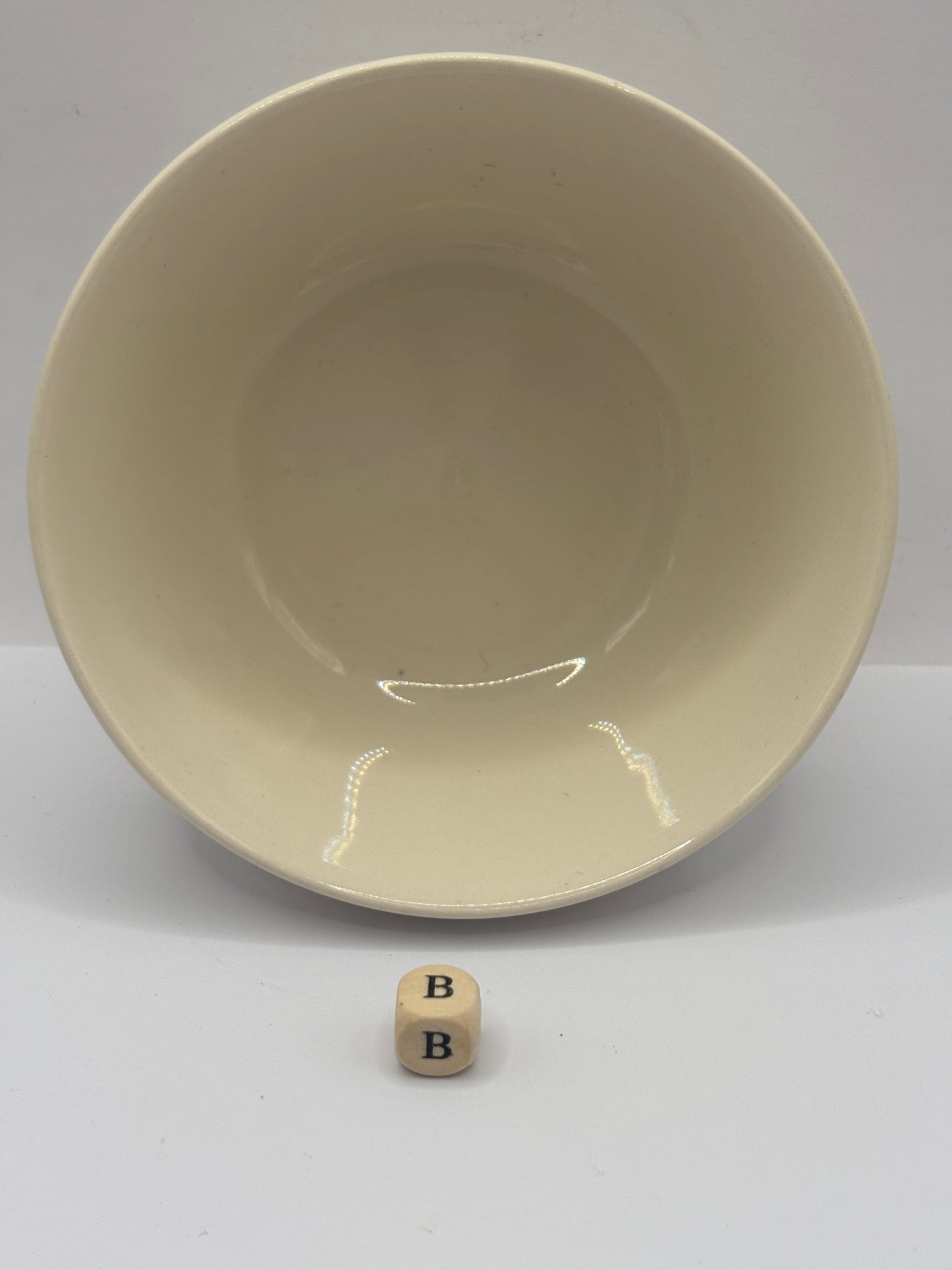 Vintage small pudding bowl (B)