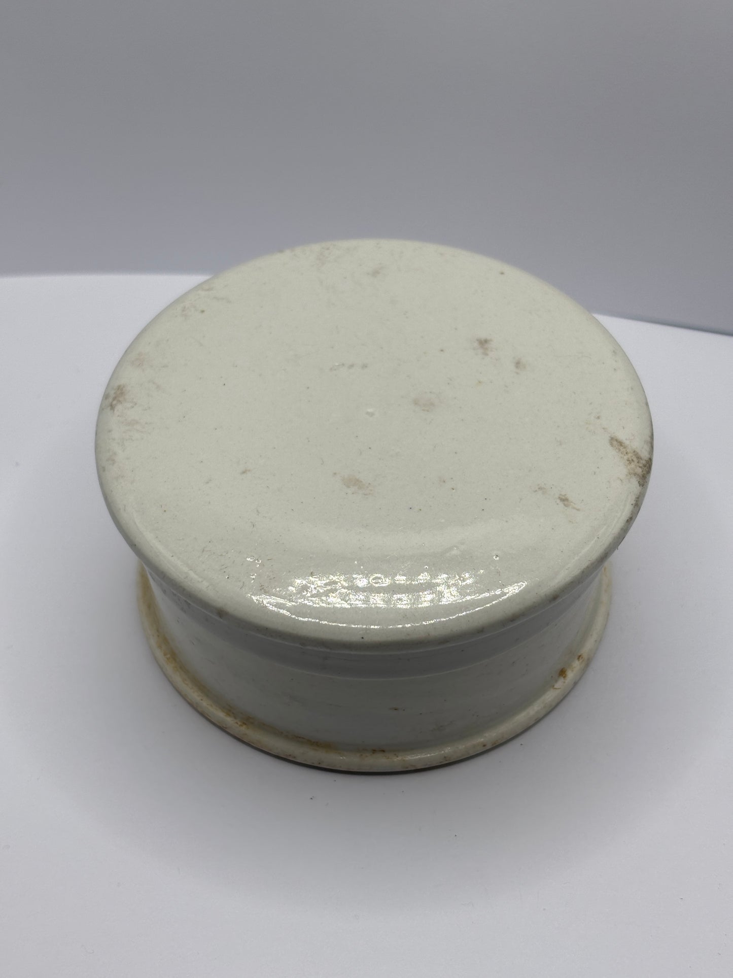 Old plain pot lid and base