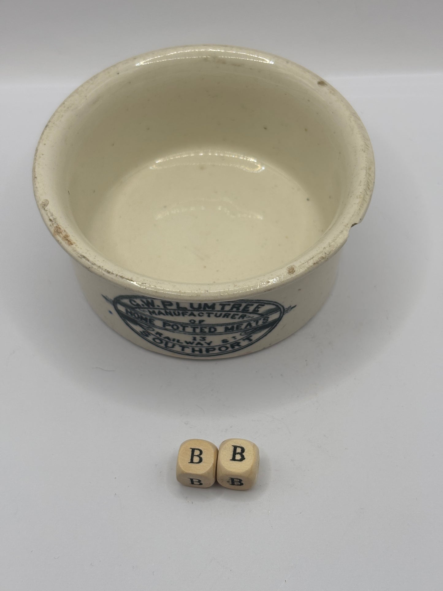 Old Plumtree advertising meat paste pot. Chipped (BB)