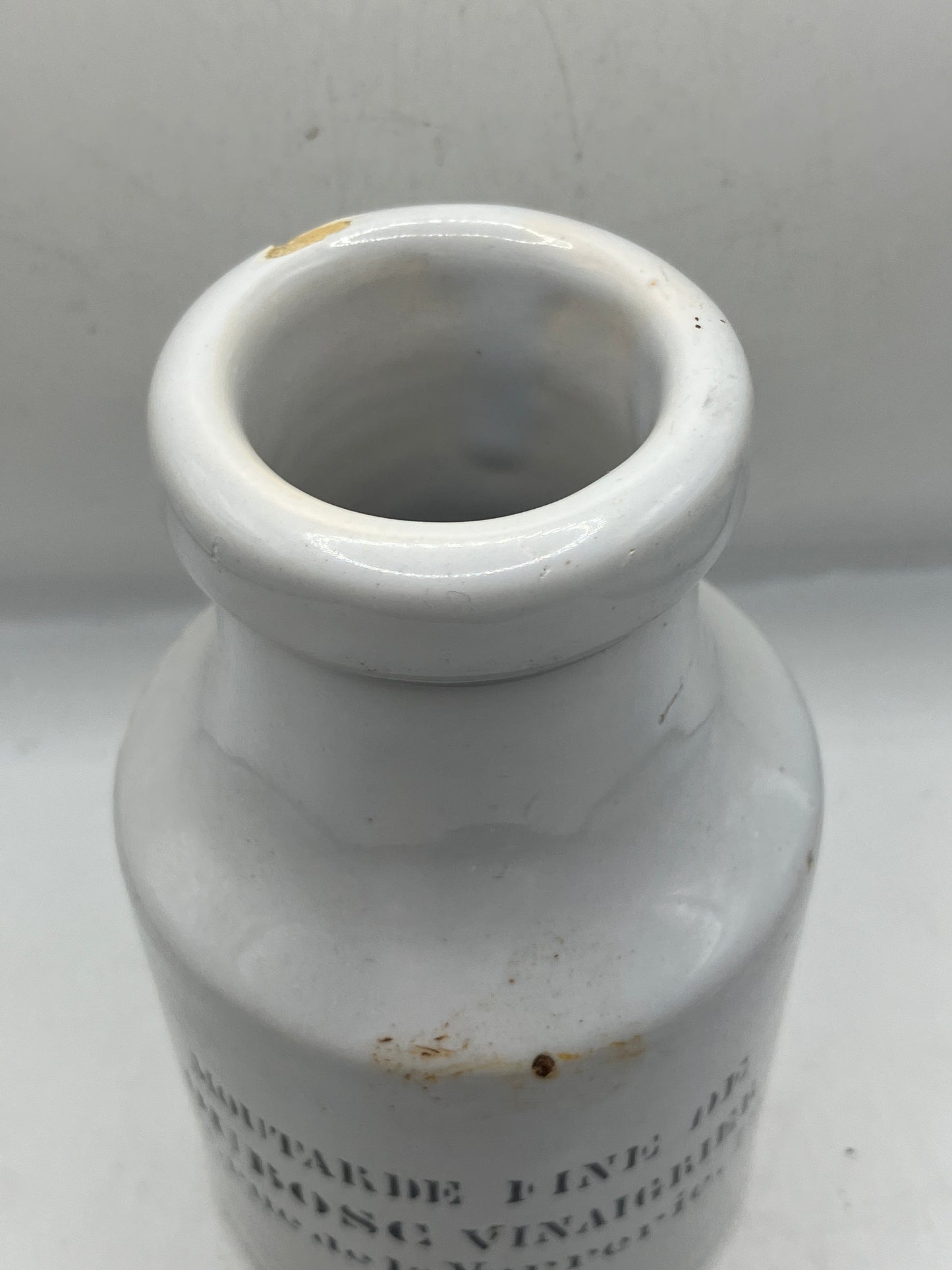 French mustard pot, moutarde fine de dubosc vinaignier