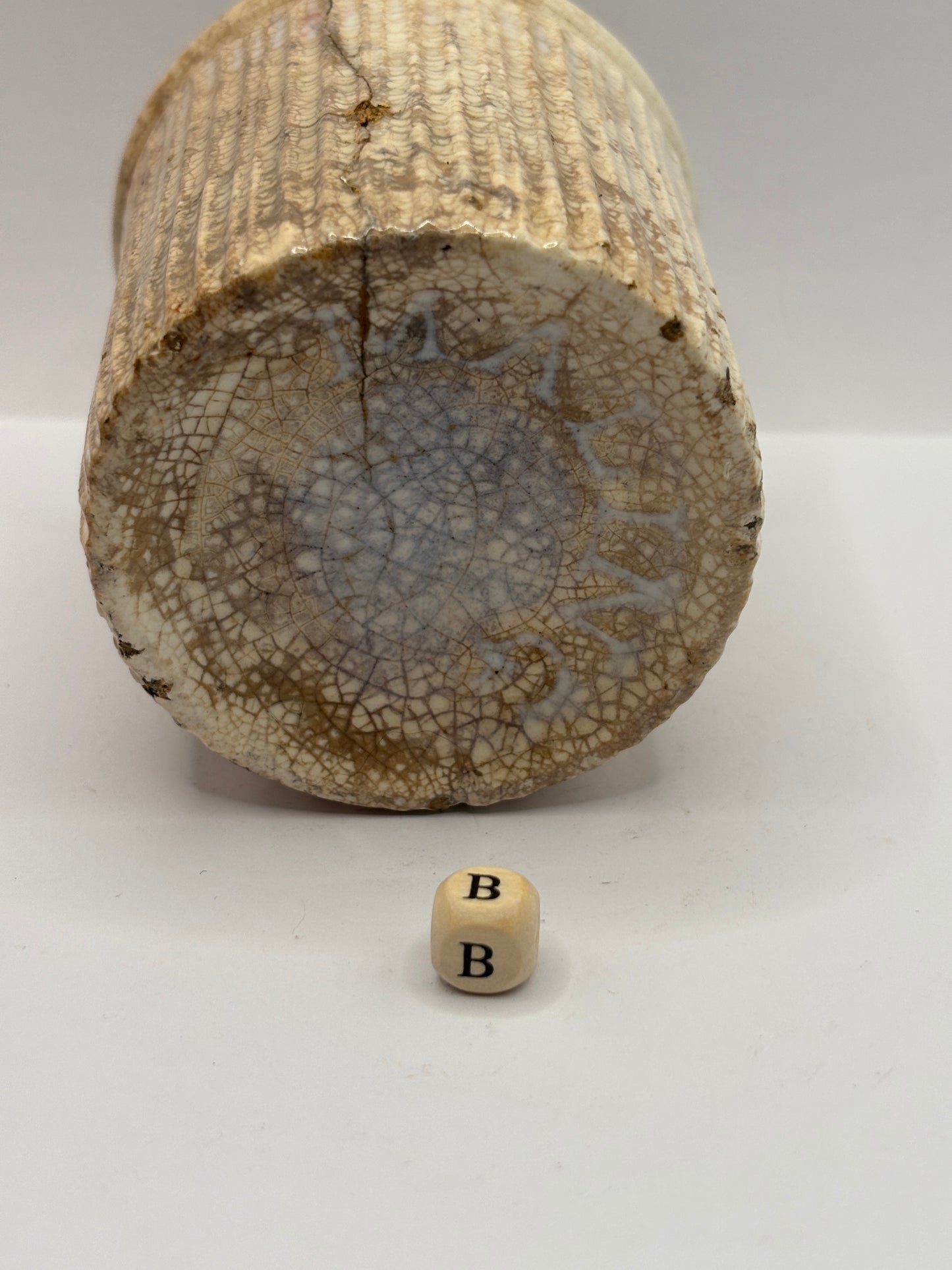 Early ribbed stoneware jam & marmalade pot (B)