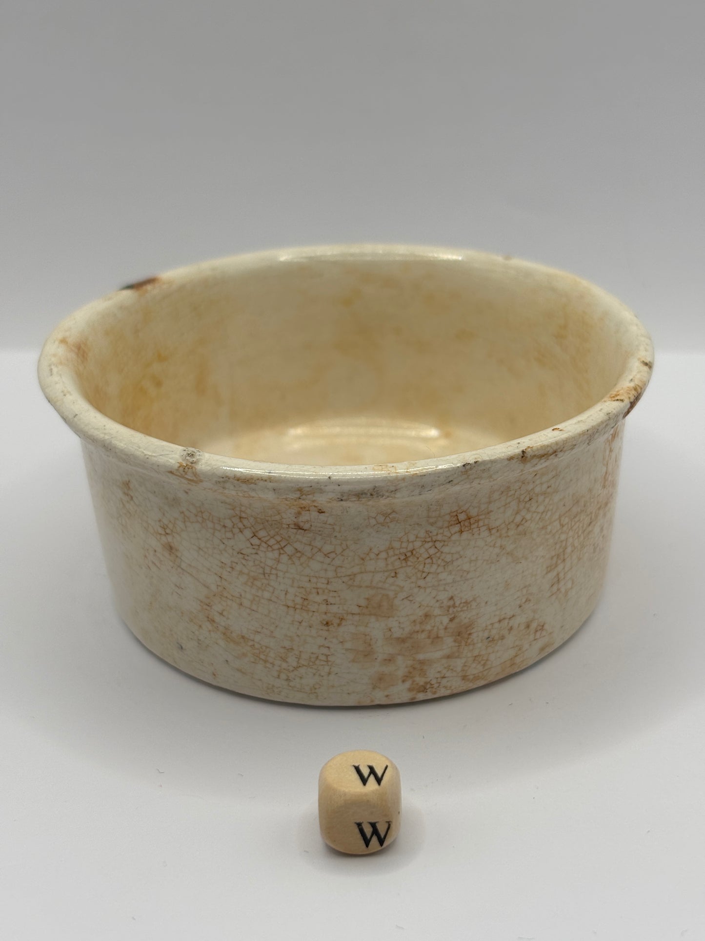 Old Plumtree advertising meat paste pot. Stained & crazed (w)