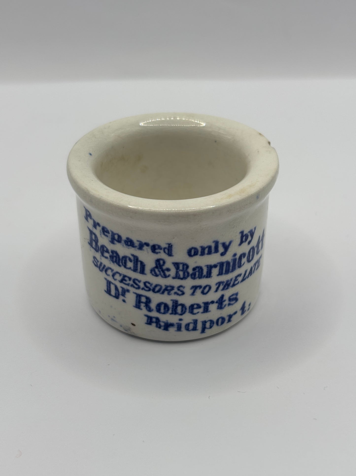 Old small advertising ointment pot, Dr Roberts poor mans friend