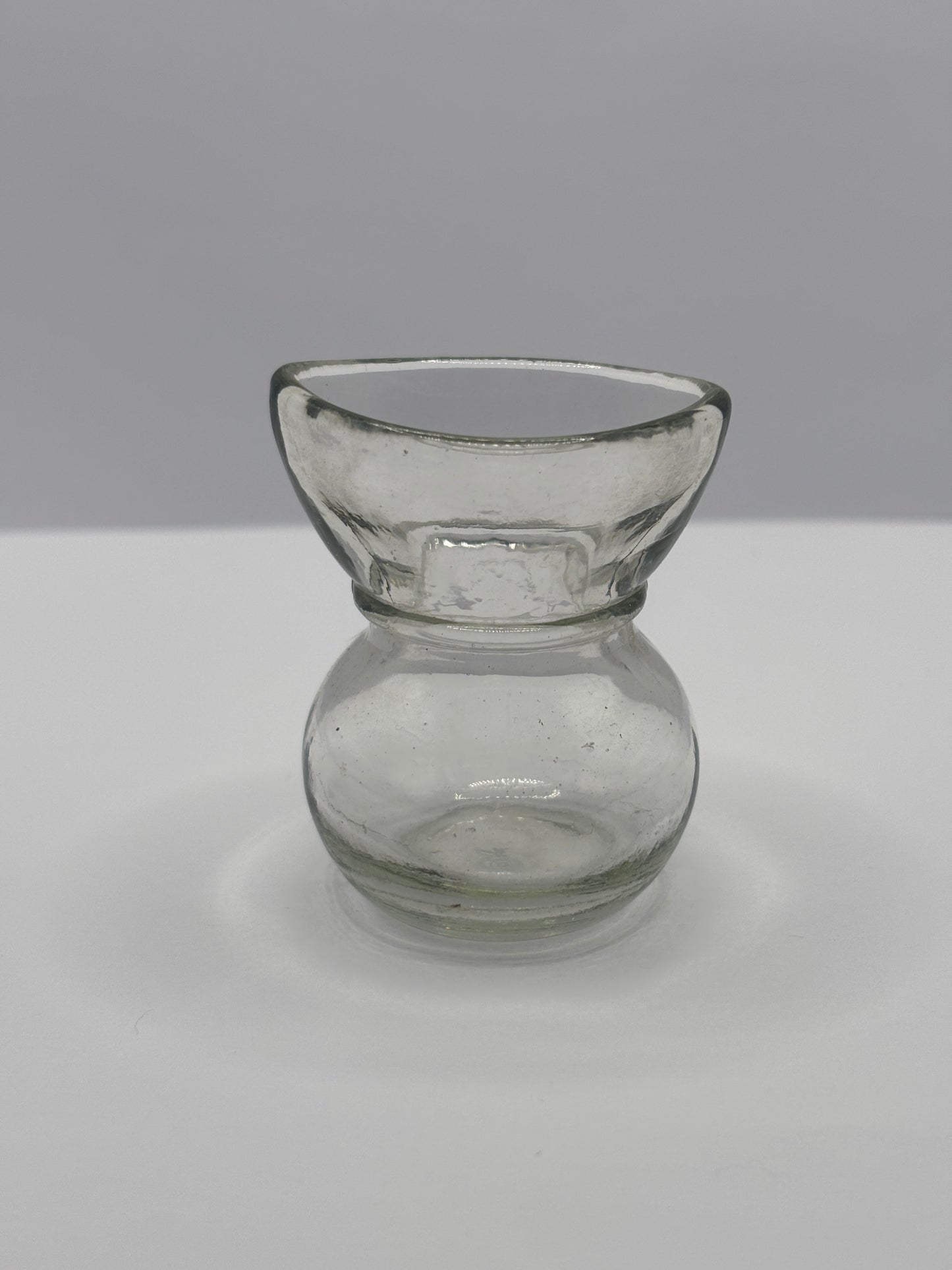 Clear glass eye bath