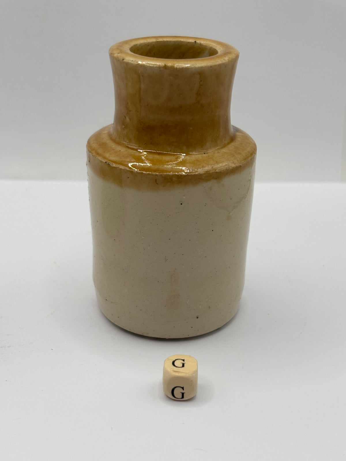 Old mini stoneware blacking pot (G) 9.5cms