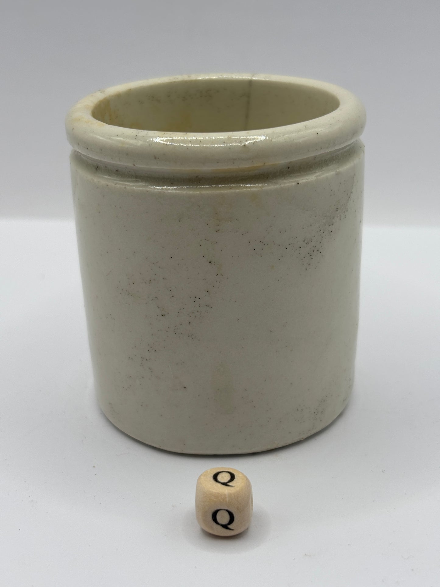 Old chunky stoneware pot (Q)