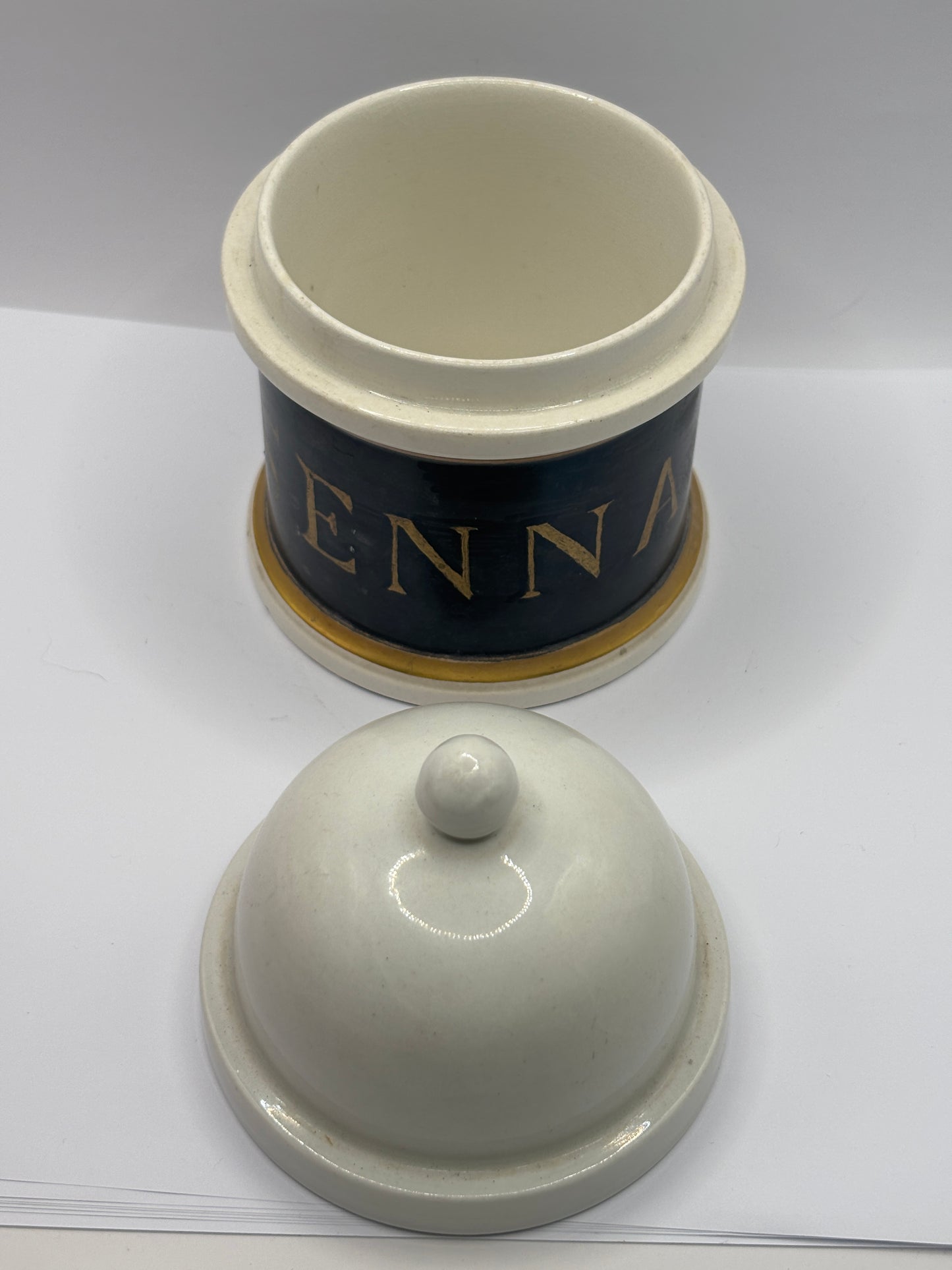 Vintage senna jar