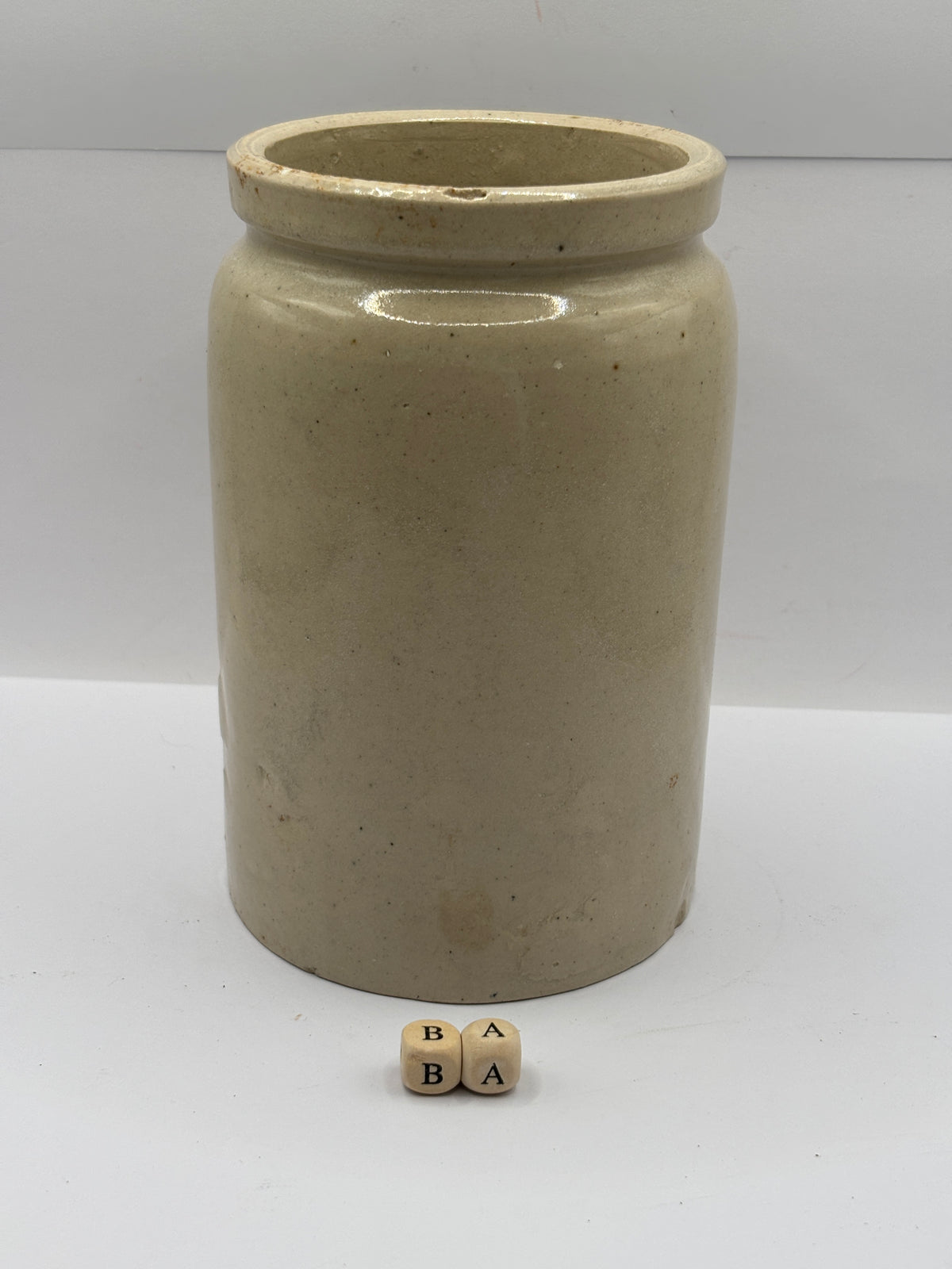 Old 2lb rolled top stoneware jam pot (BA)