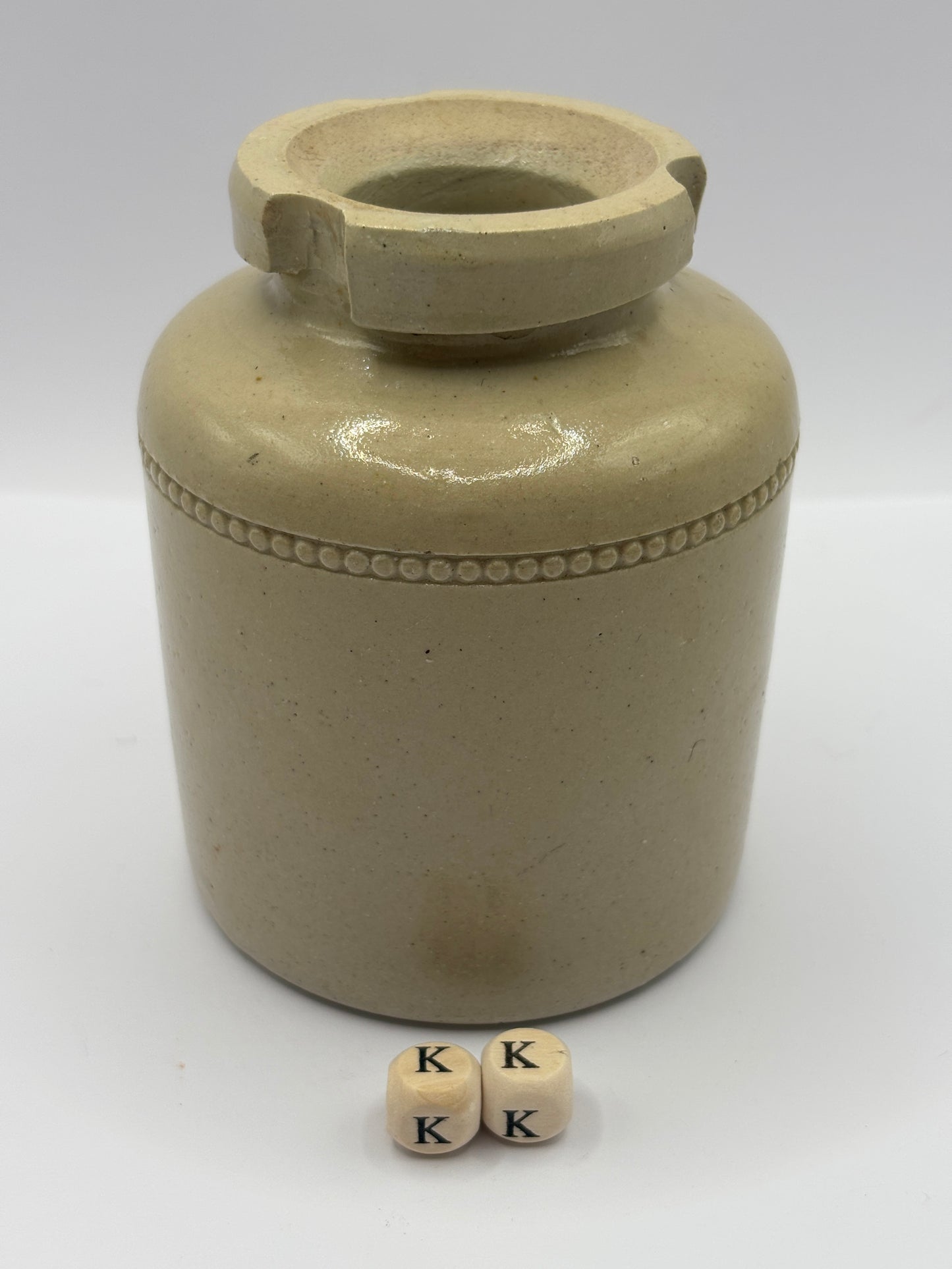 Old stoneware caviar pot (KK)