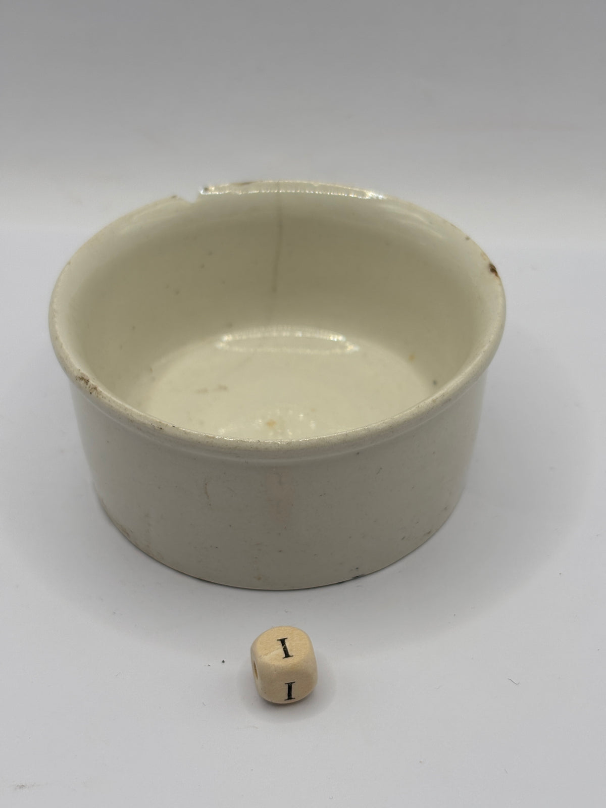 Old advertising meat paste pot, Plumtree home potted meats (i) chipped/hairline