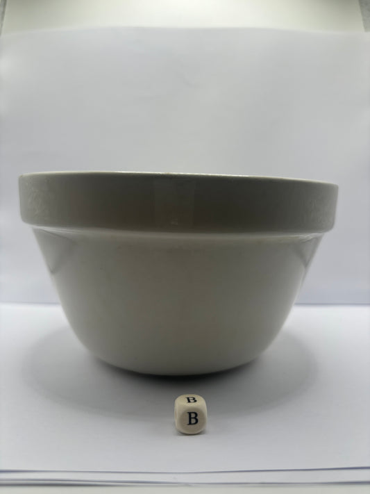 Vintage pudding bowl (B)