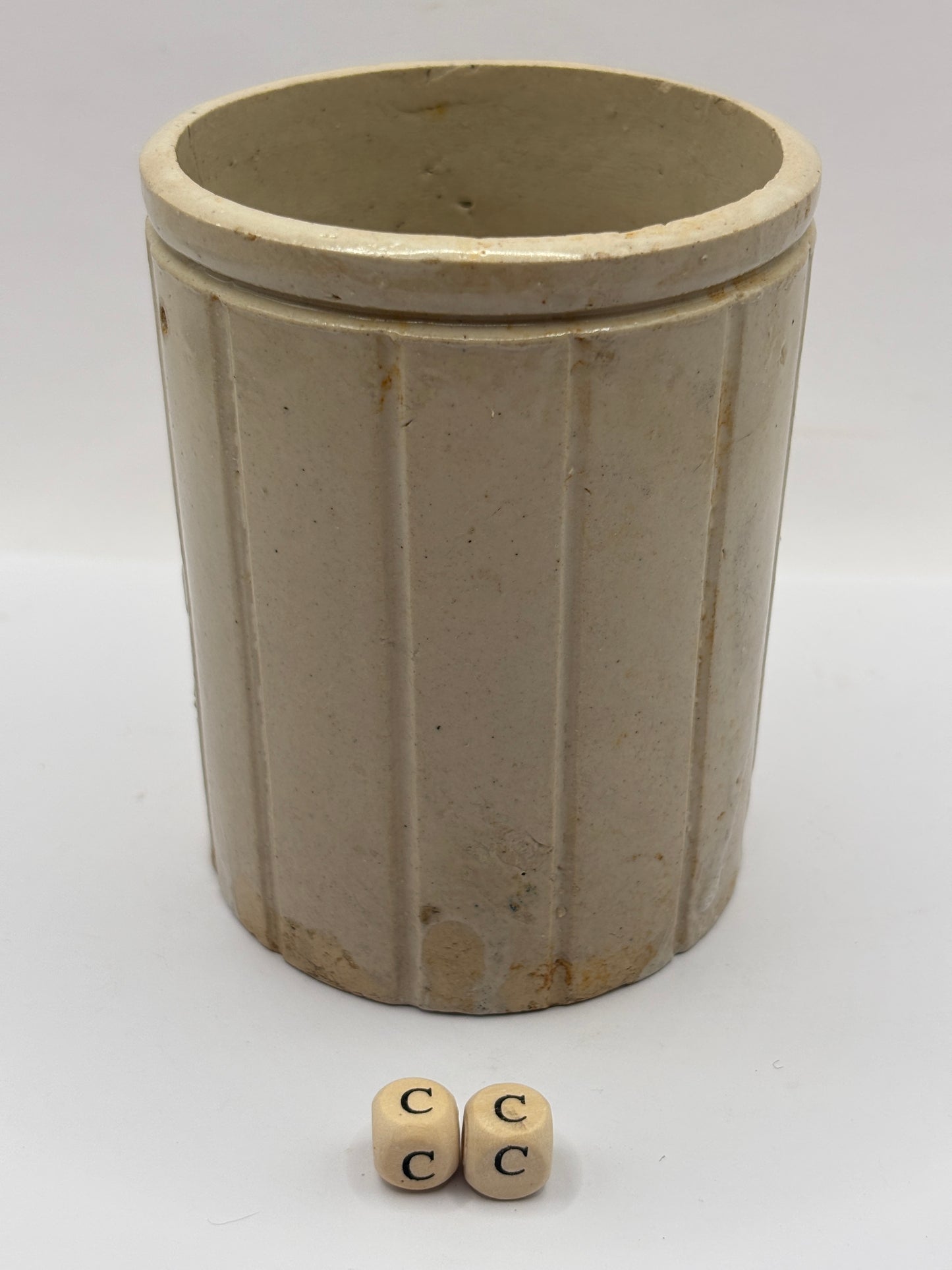 Old 1lb ribbed stoneware jam pot (cc)