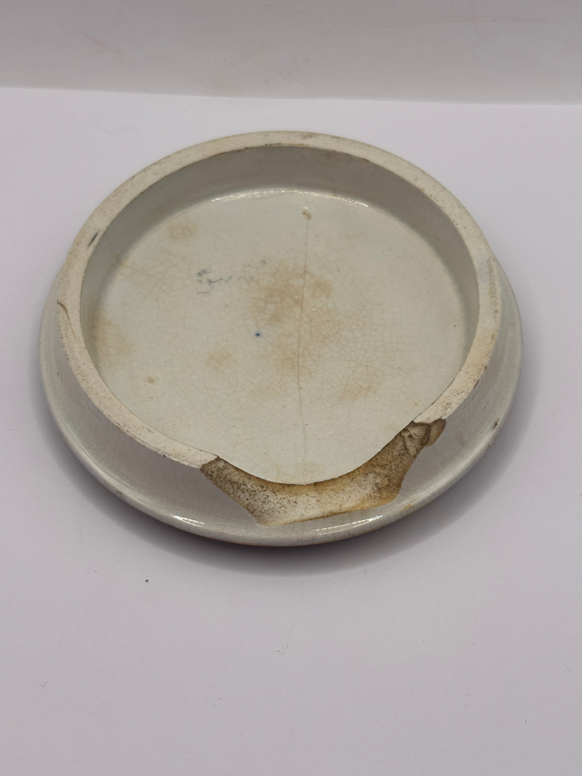 Old Prattware lid. Damaged