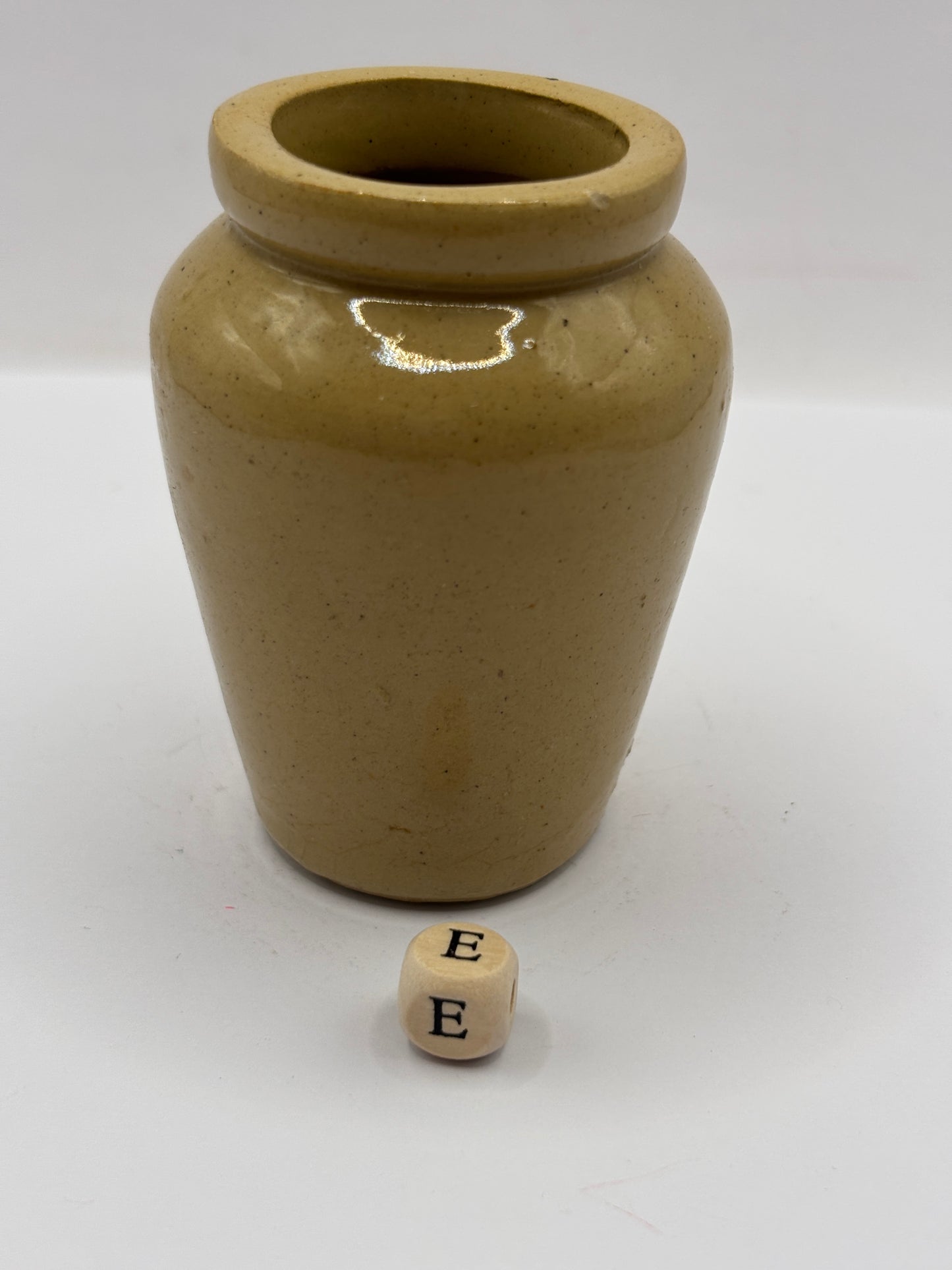 Old advertising cream pot, Manchester creamery Hailwoods (e)