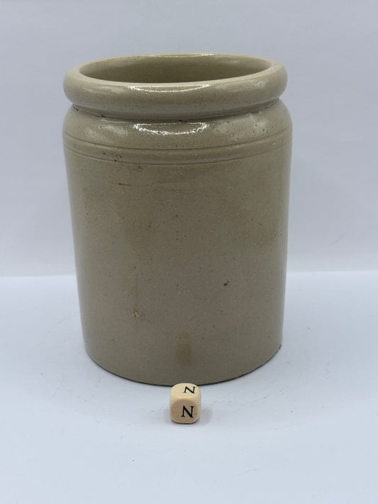 Old 1lb rolled top stoneware jam pot (N)