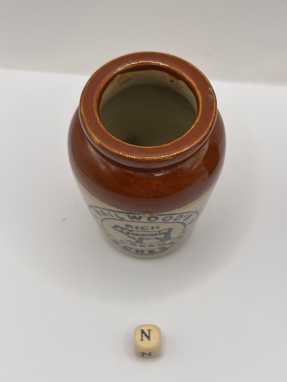Old advertising cream pot, Hailwoods Manchester (N)