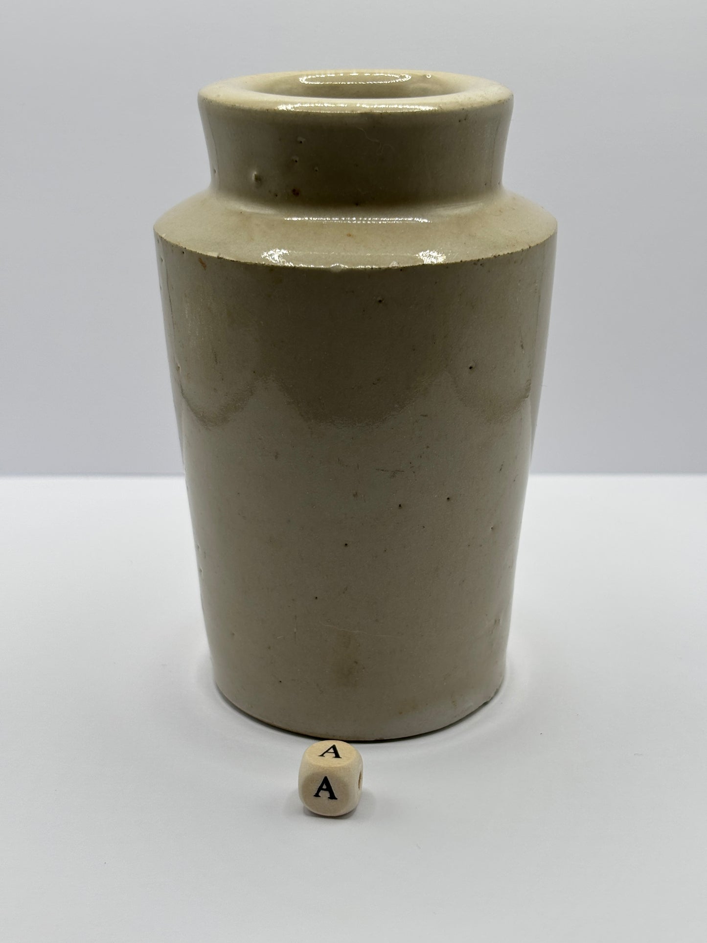 Old Skipton advertising cream pot (A) Skibeden farm dairy