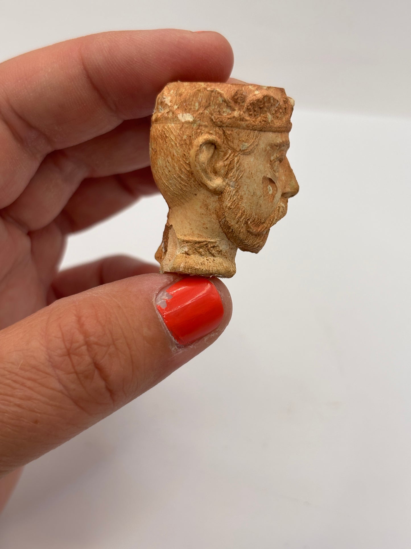 Old figural clay pipe head, pipe bowl