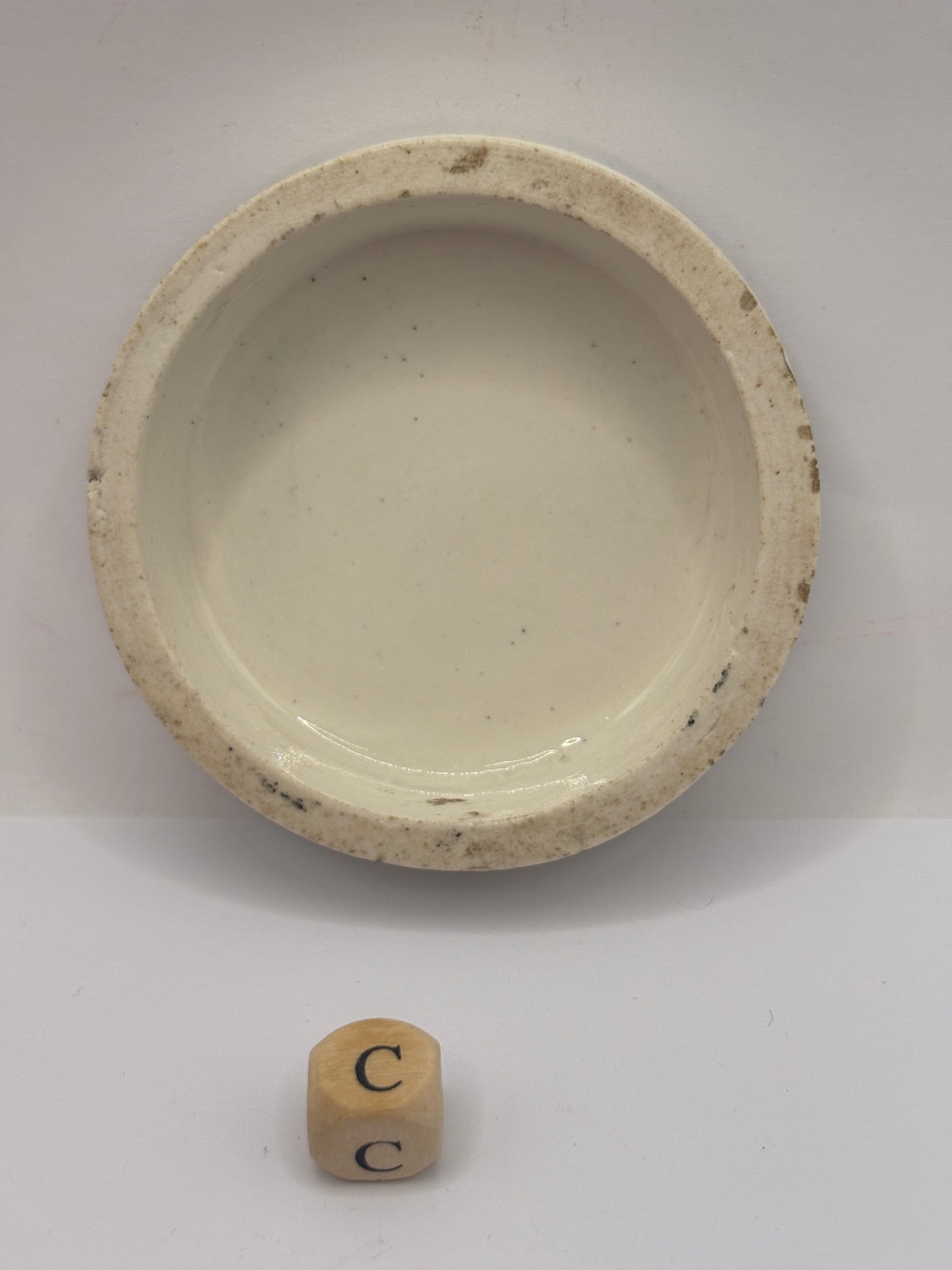 Old advertising lid, Woods areca nut tooth paste (c)