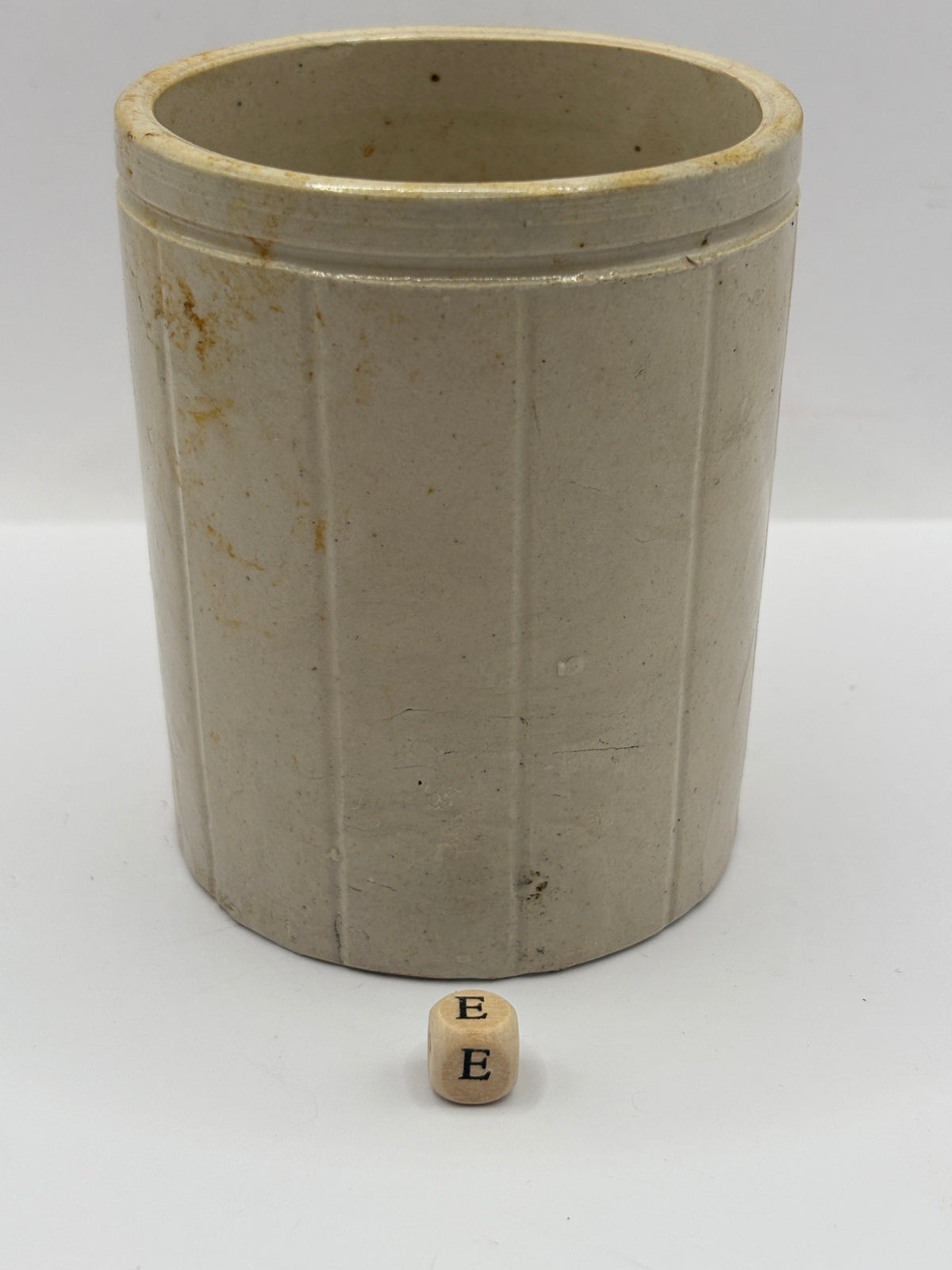 Old 1lb ribbed stoneware jam pot (E)