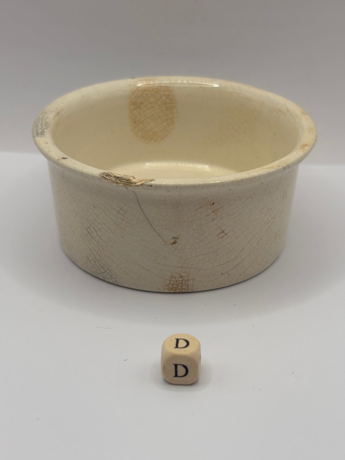 Old advertising meat paste pot, plumtrees (D) damaged