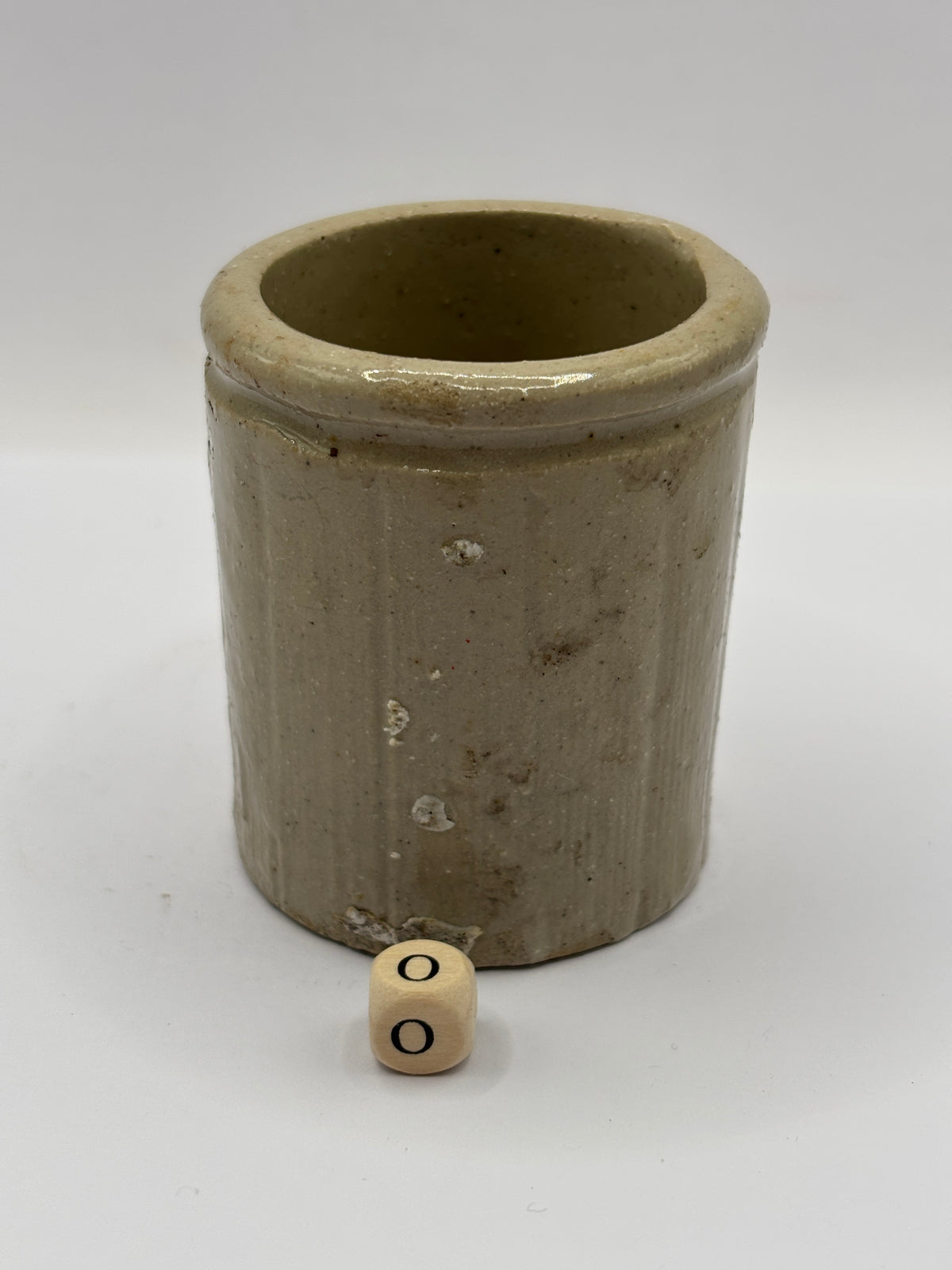 Old mini ribbed stoneware jam pot (o)