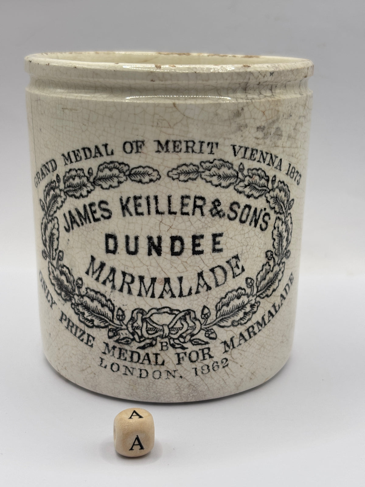 Old 1lb stoneware marmalade pot, James Keiller Dundee marmalade (a)