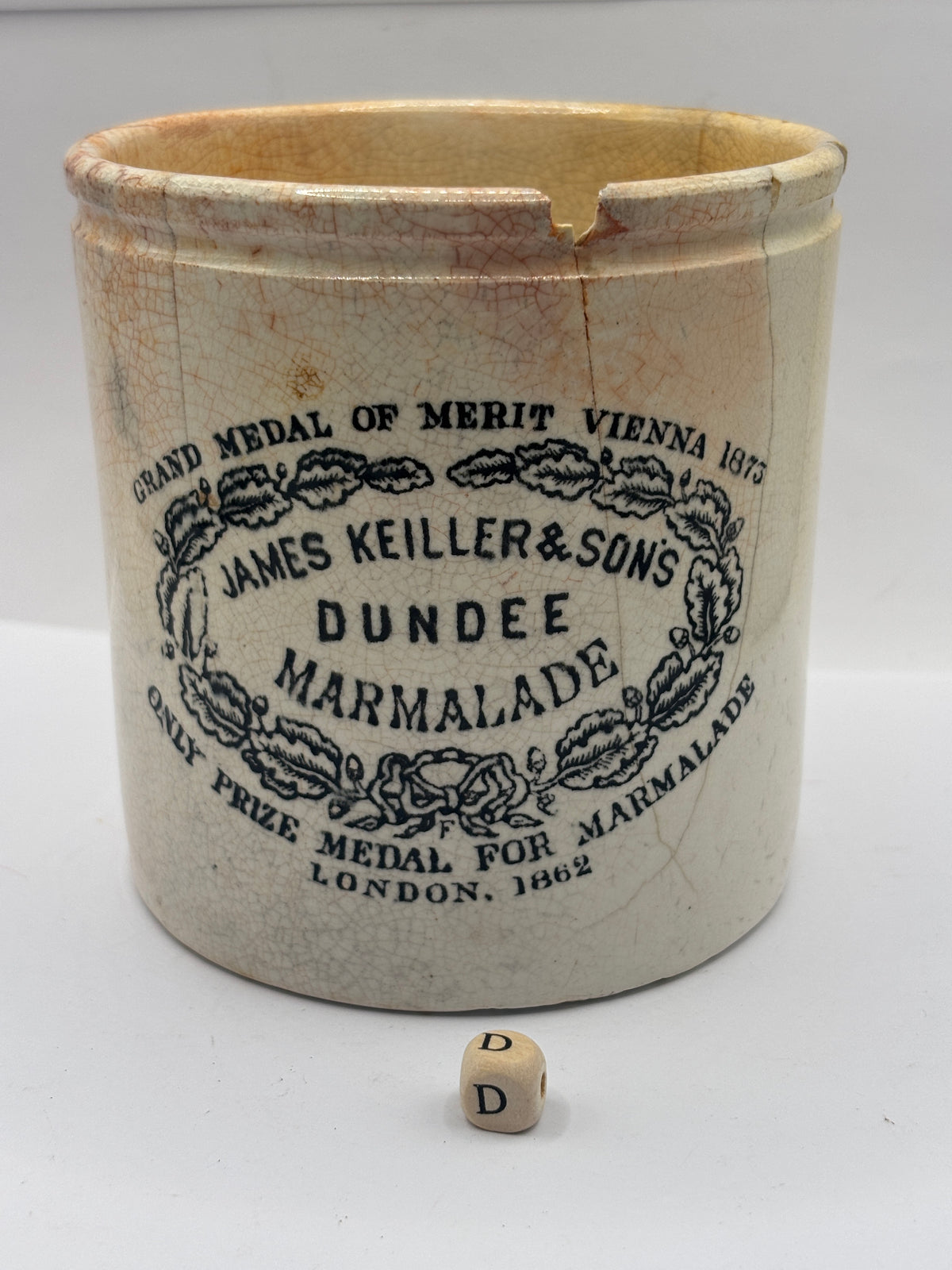 Old 2lb stoneware marmalade pot, James Keiller Dundee marmalade (D) damaged