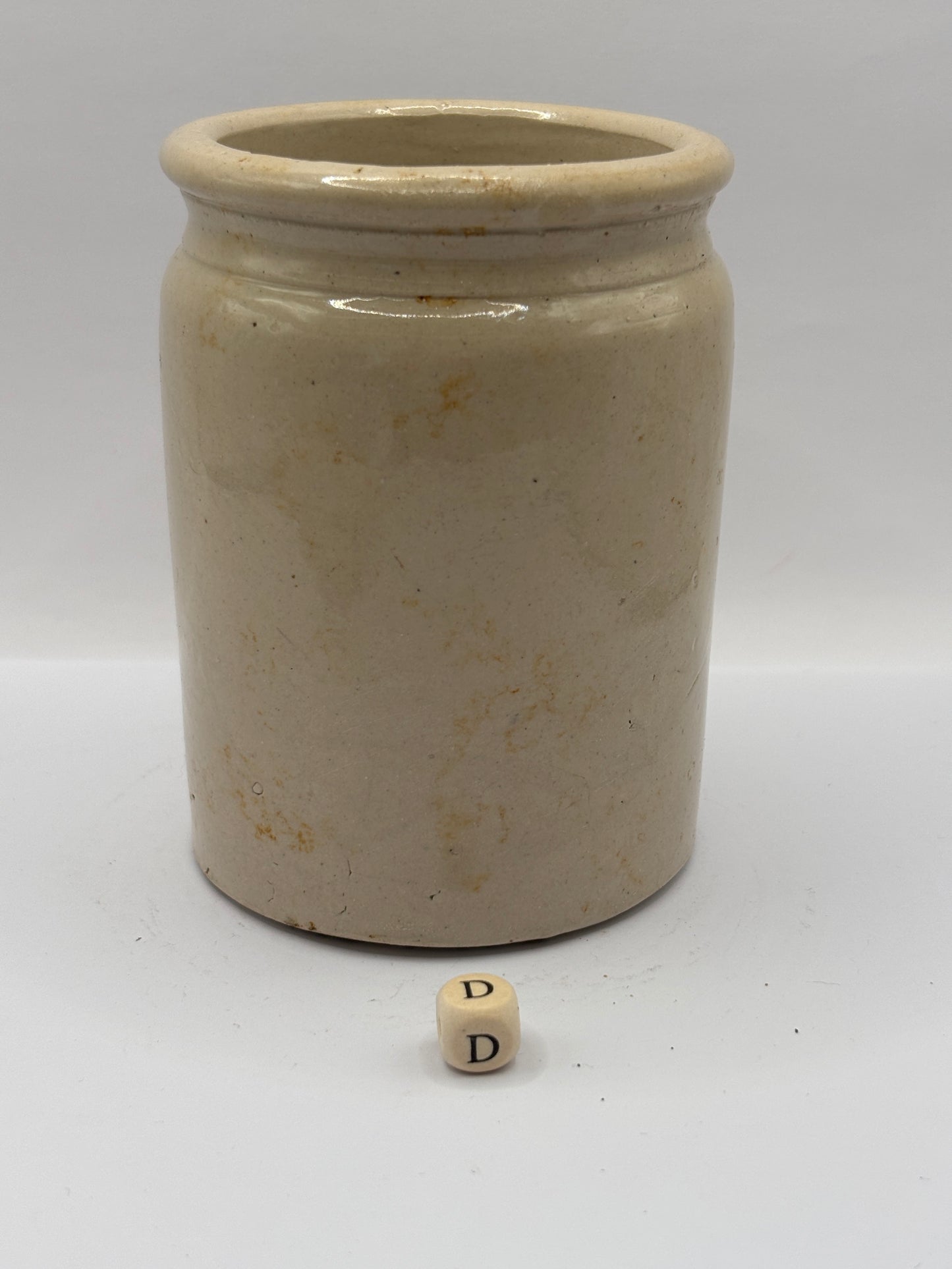 Old 1lb rolled top stoneware jam pot (D)